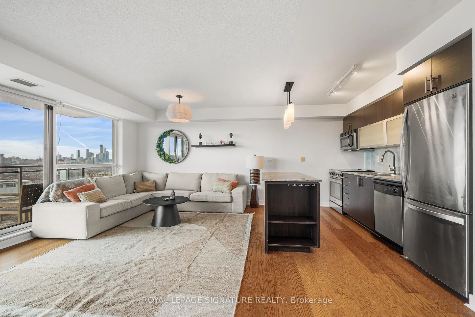 Photo 8 of Unit 2105, 80 Western Battery Road, Toronto, Niagara — HOMEH