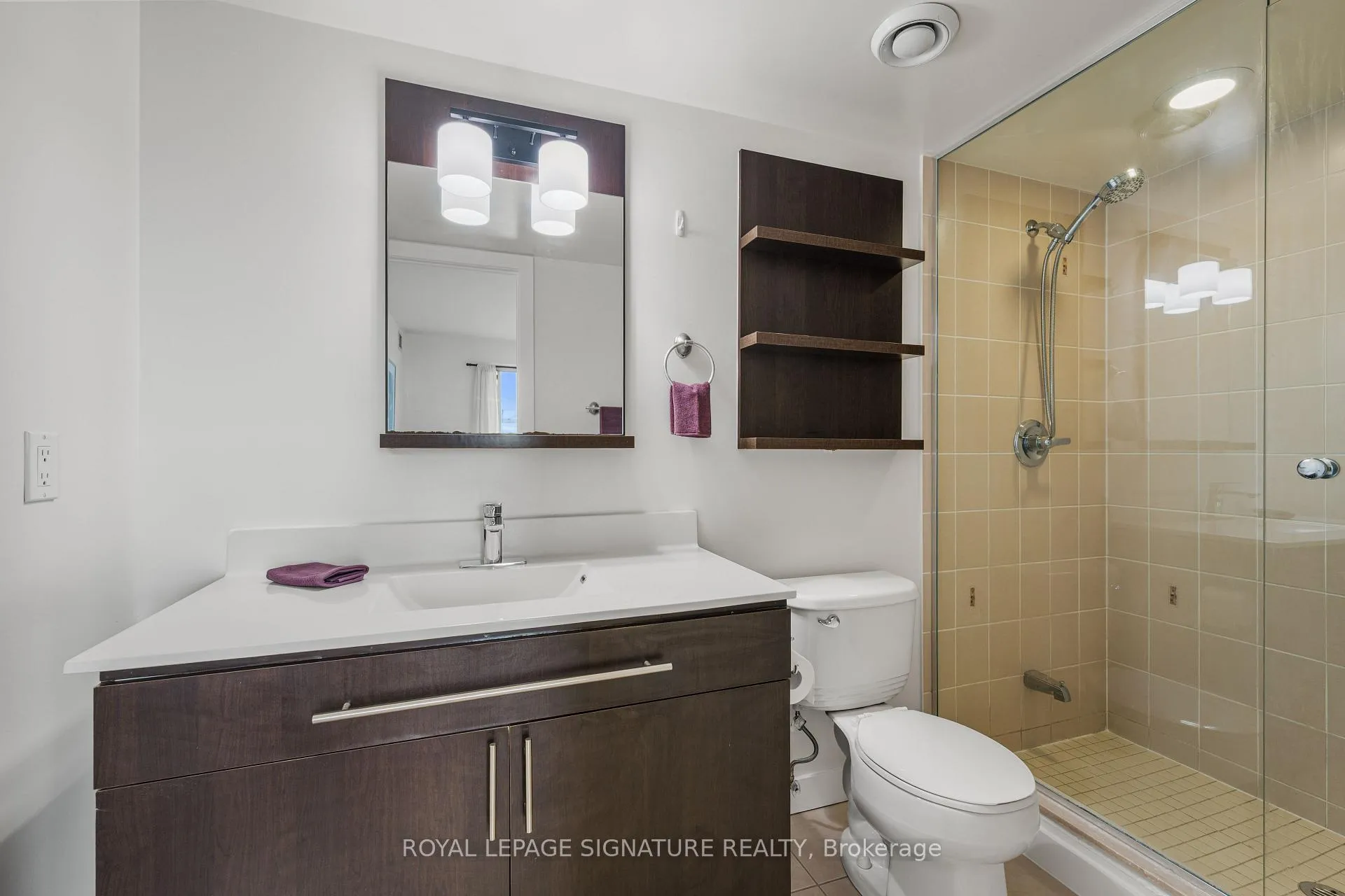 Photo 24 of Unit 2105, 80 Western Battery Road, Toronto, Niagara — HOMEH