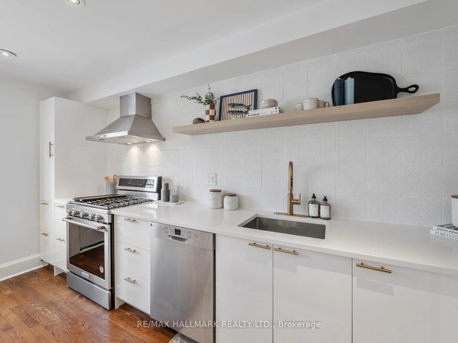 Photo 16 of 24 Boulton Avenue, Toronto, South Riverdale — HOMEH