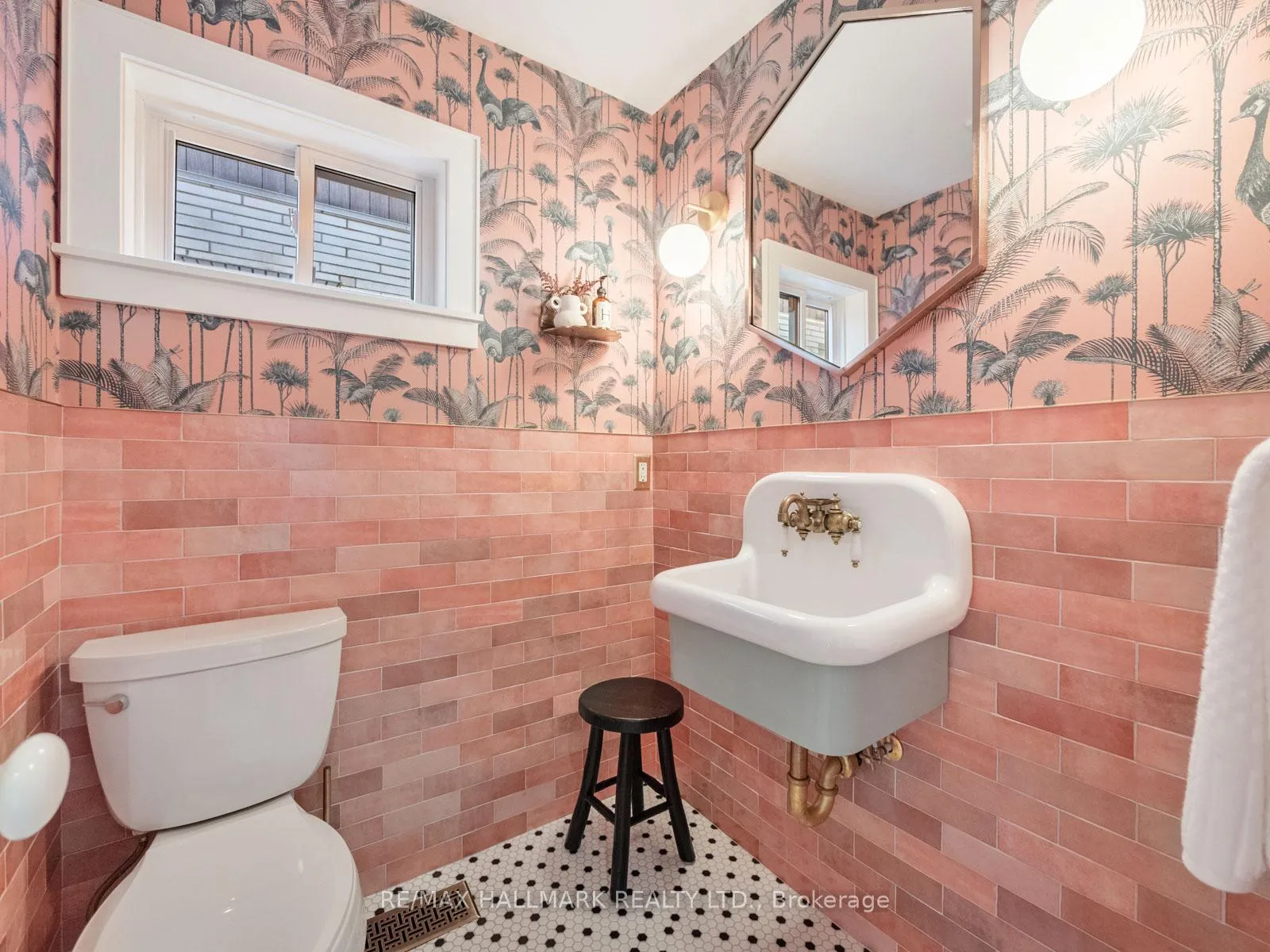 Photo 20 of 24 Boulton Avenue, Toronto, South Riverdale — HOMEH