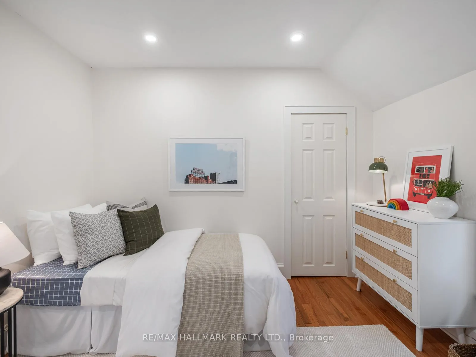 Photo 32 of 24 Boulton Avenue, Toronto, South Riverdale — HOMEH