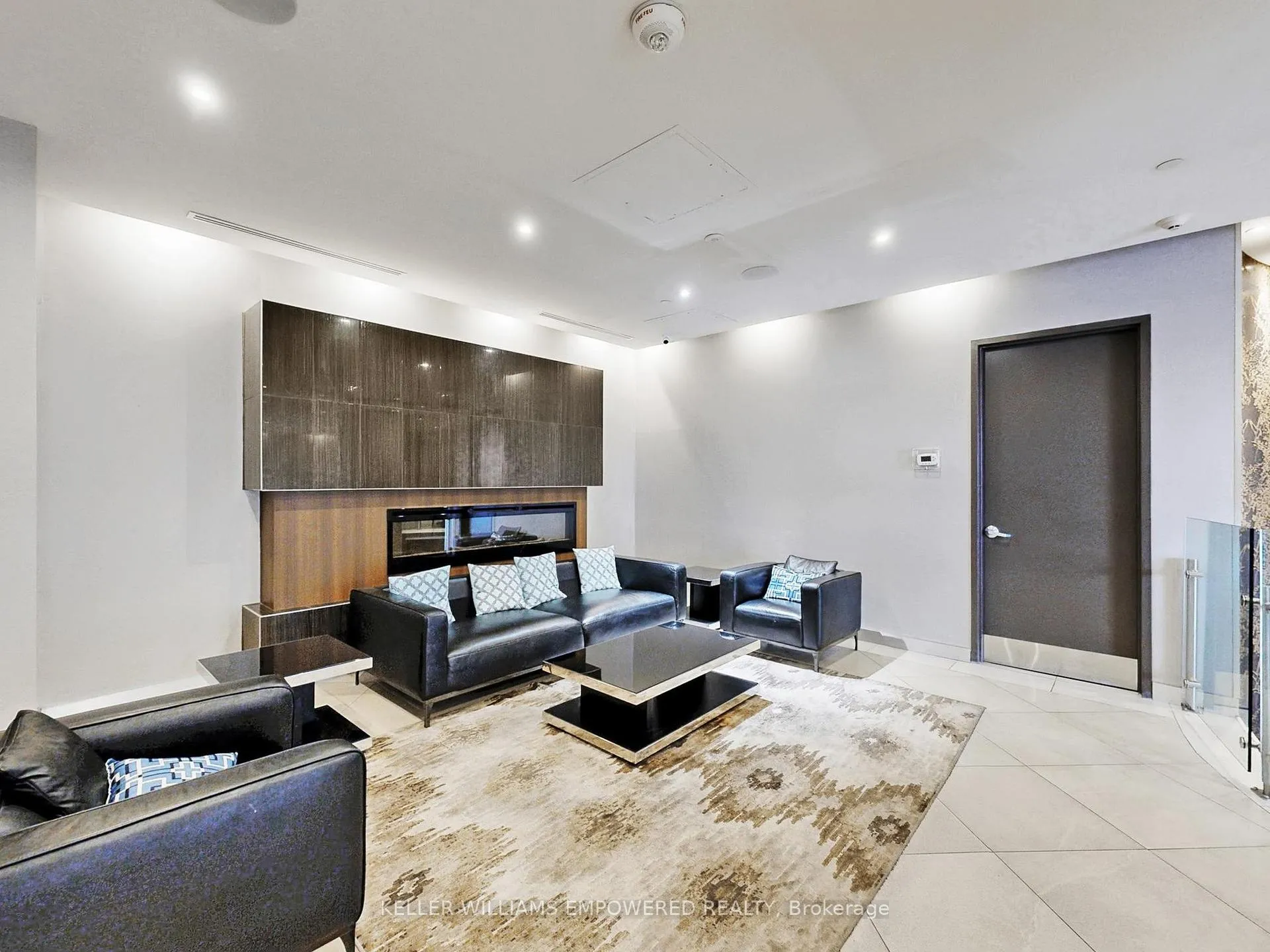 Photo 6 of Unit 120, 8323 Kennedy Road, Markham, Village Green-South Unionville — HOMEH