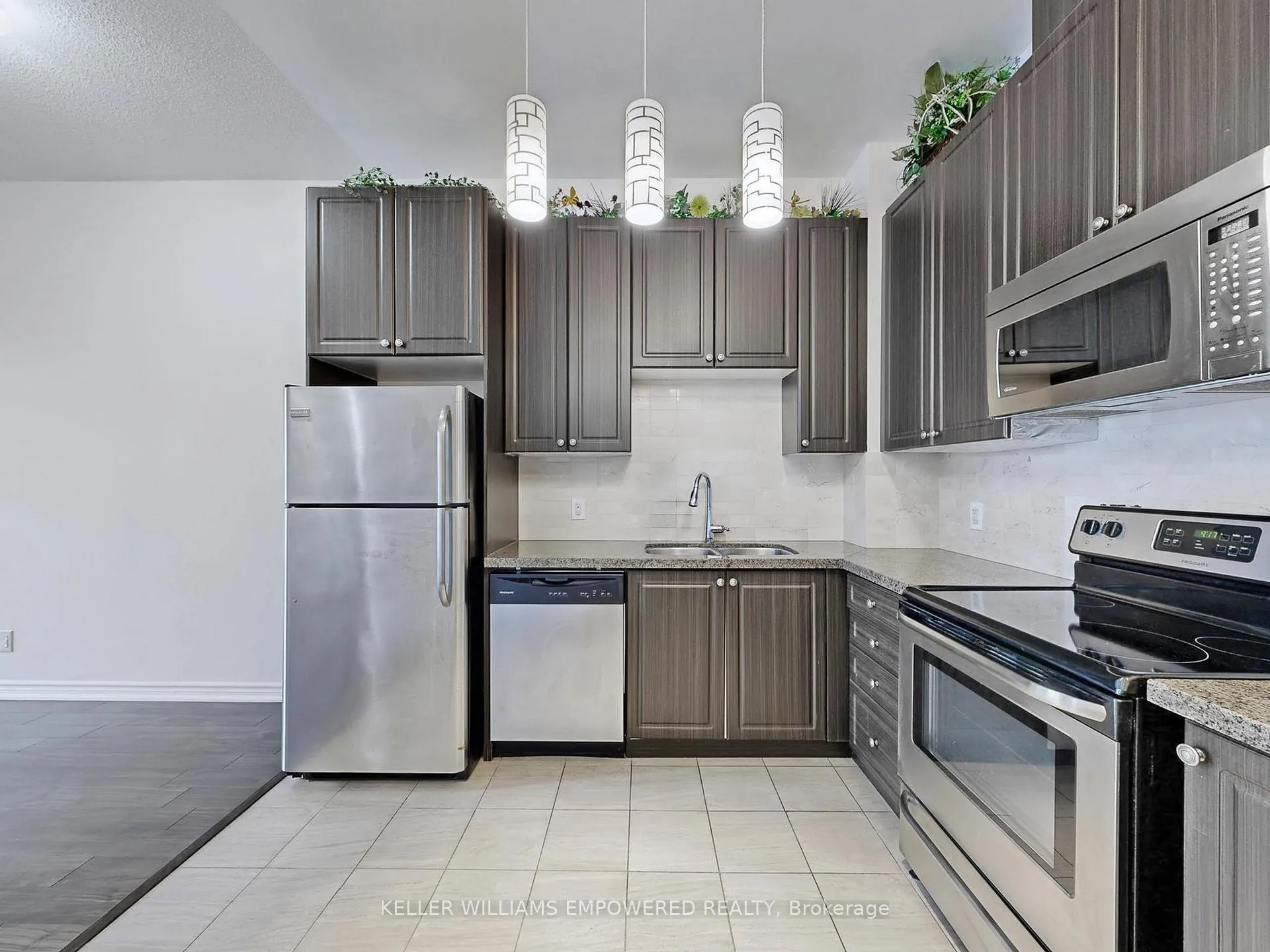 Photo 13 of Unit 120, 8323 Kennedy Road, Markham, Village Green-South Unionville — HOMEH
