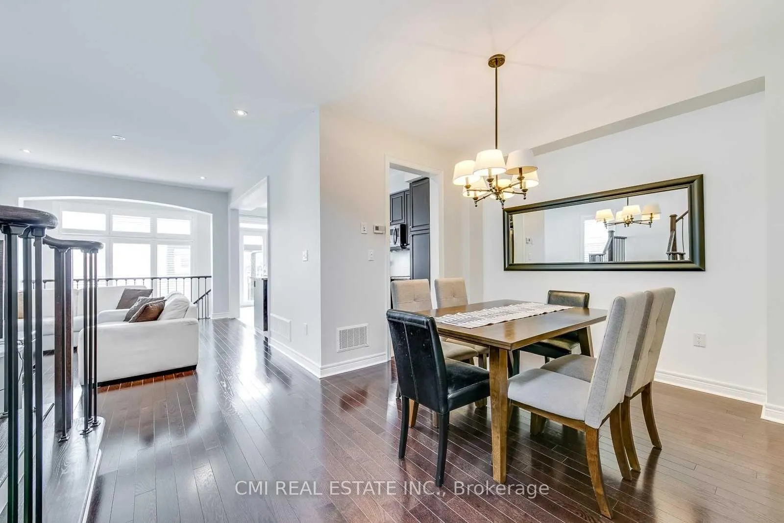 Photo 4 of 46 Losino Street, Caledon, Rural Caledon — HOMEH
