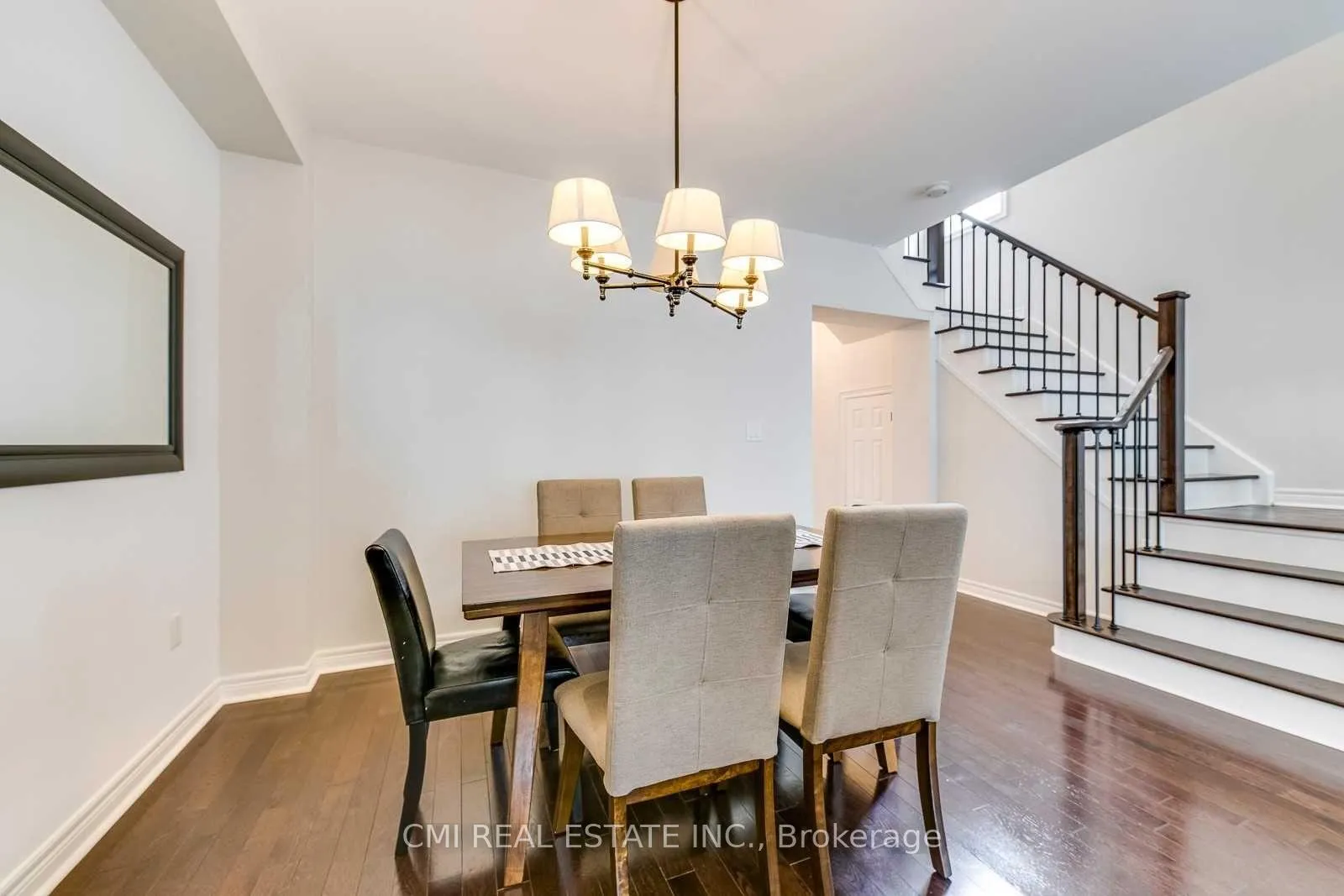 Photo 5 of 46 Losino Street, Caledon, Rural Caledon — HOMEH