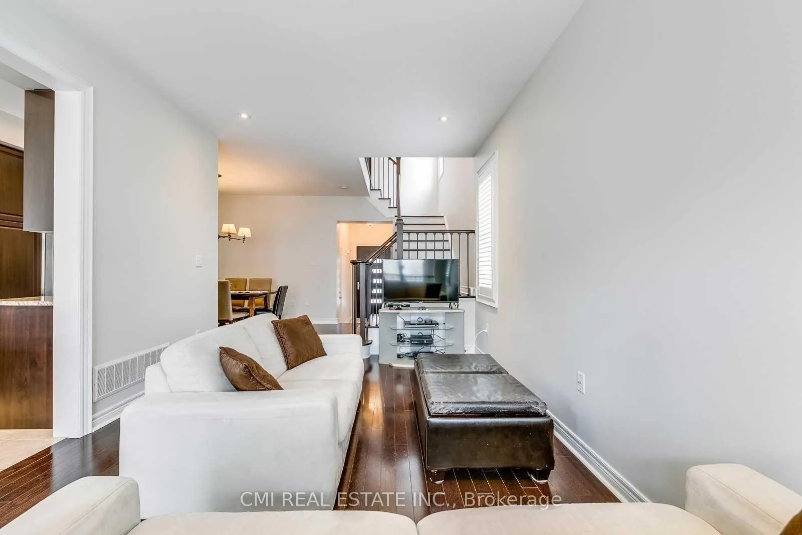 Photo 9 of 46 Losino Street, Caledon, Rural Caledon — HOMEH