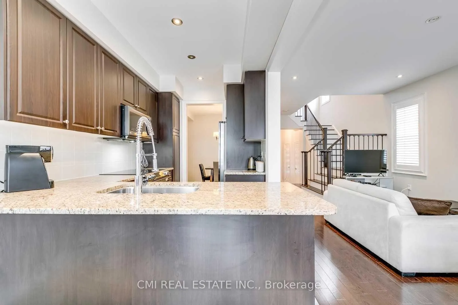 Photo 13 of 46 Losino Street, Caledon, Rural Caledon — HOMEH