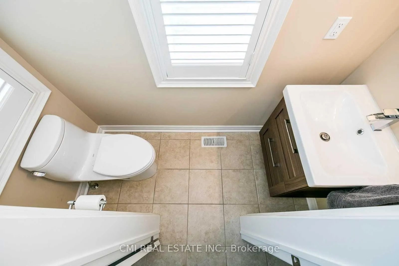 Photo 15 of 46 Losino Street, Caledon, Rural Caledon — HOMEH