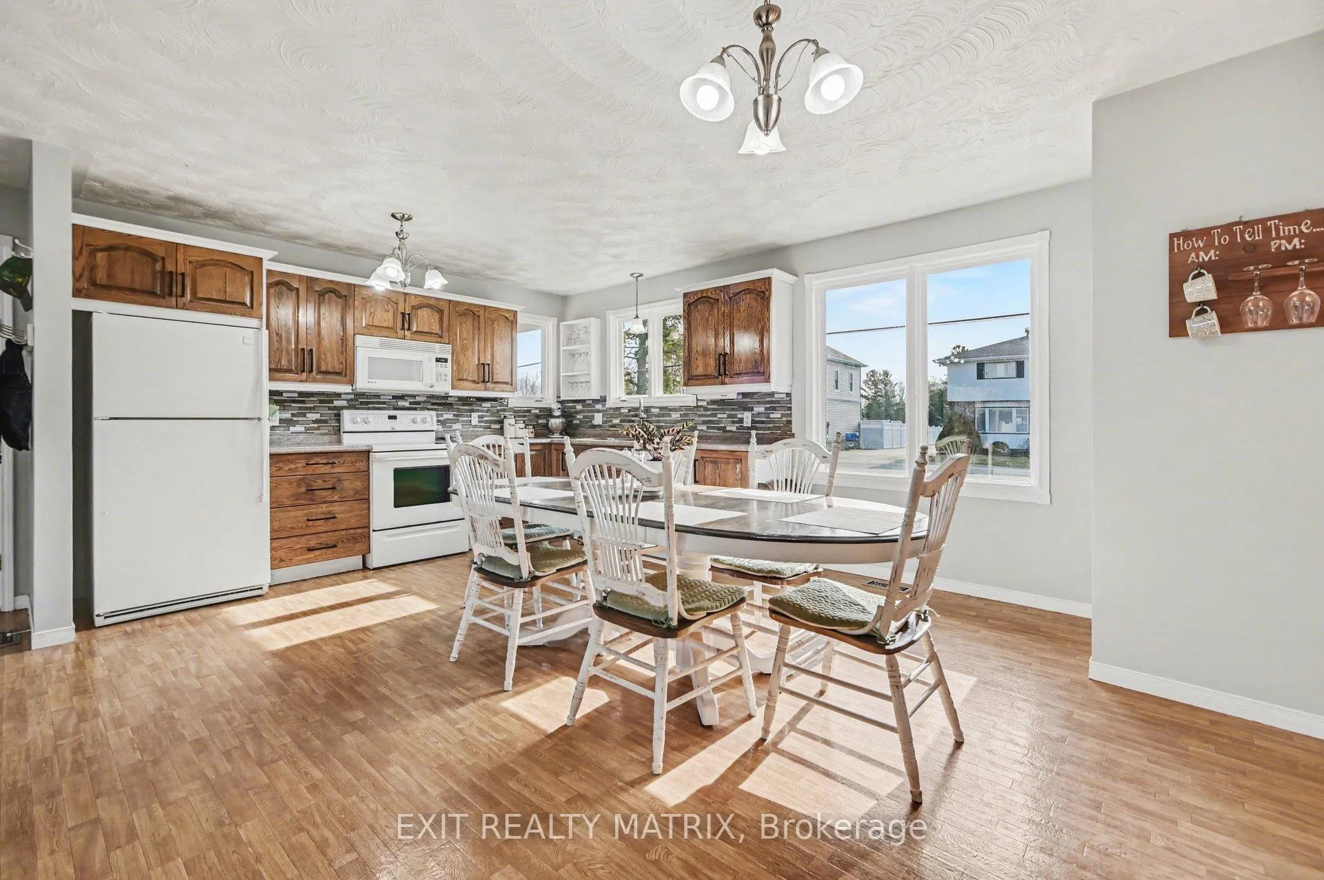 Photo 8 of 60 Charles Street, North Stormont, North Stormont (Finch) Twp — HOMEH