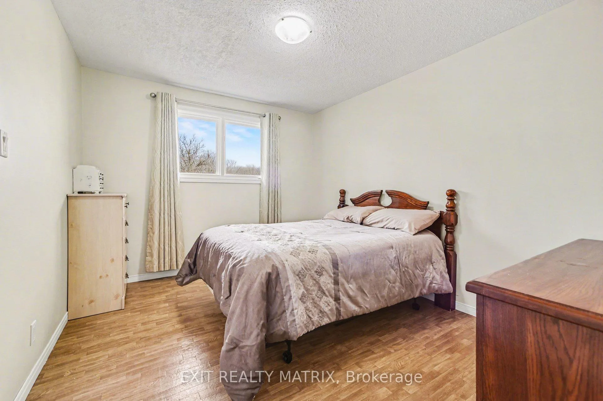 Photo 19 of 60 Charles Street, North Stormont, North Stormont (Finch) Twp — HOMEH