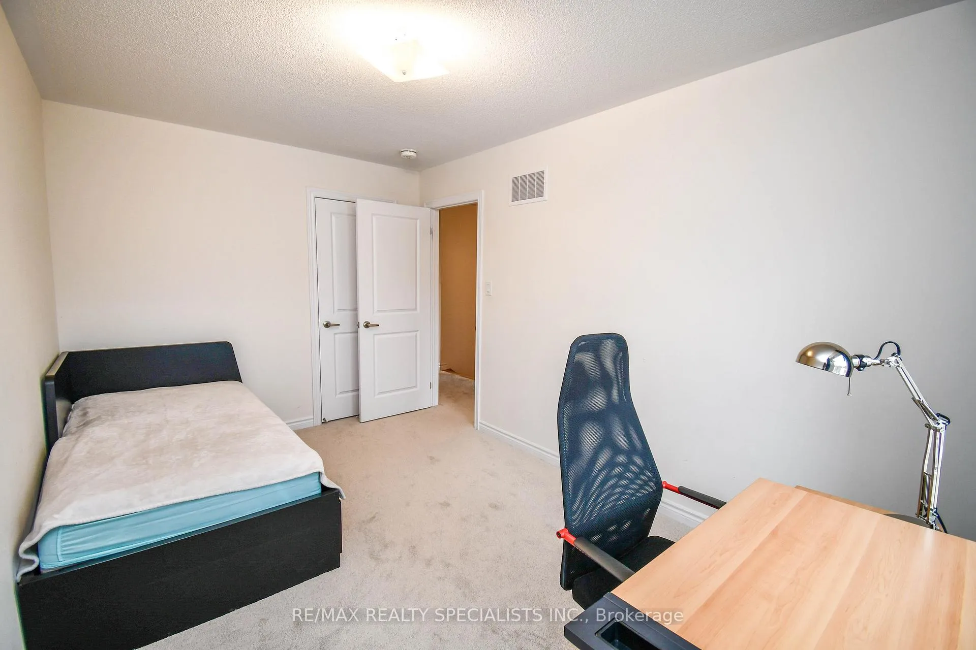 Photo 21 of 30 Valleybrook Road, Barrie, Rural Barrie Southeast — HOMEH