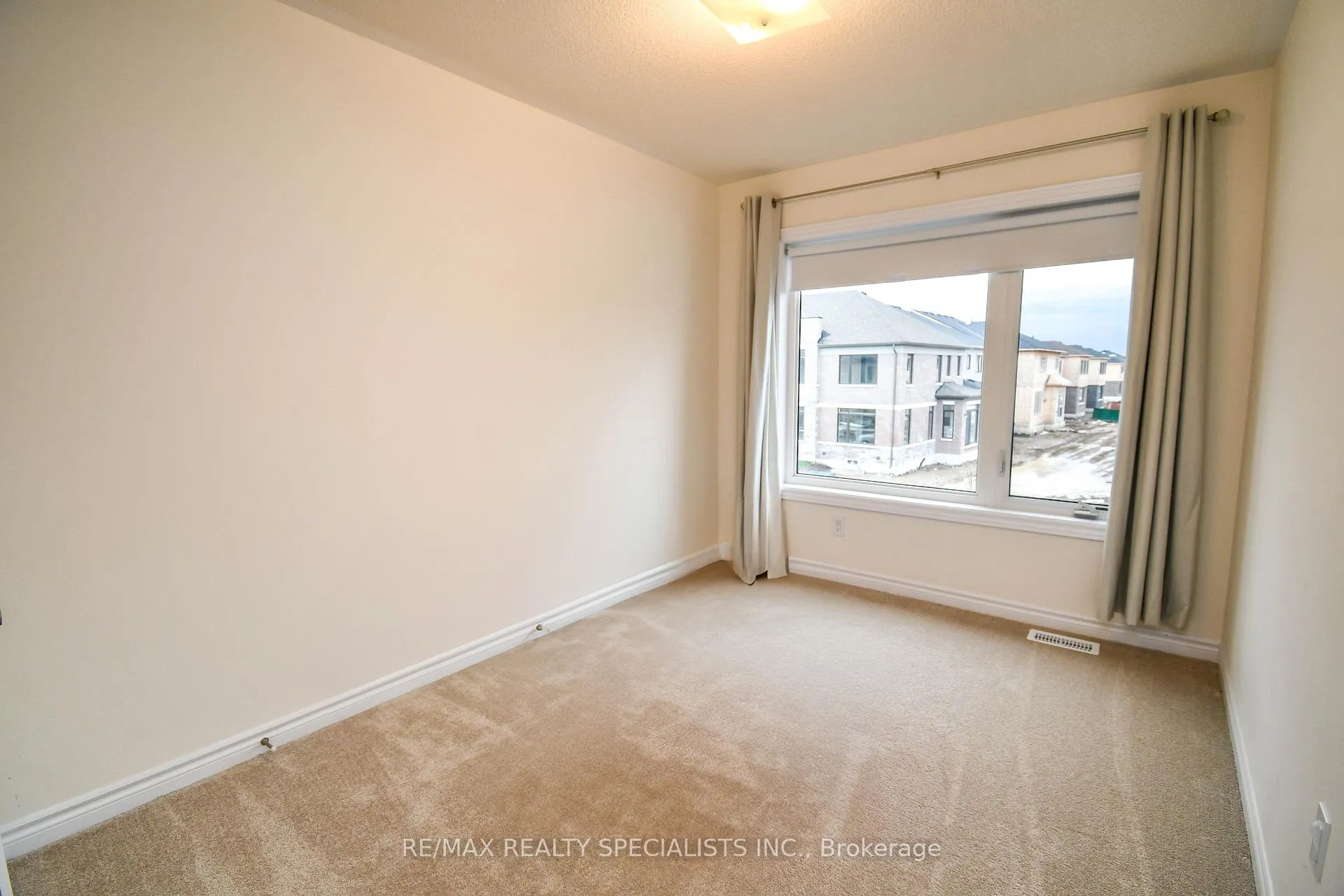 Photo 25 of 30 Valleybrook Road, Barrie, Rural Barrie Southeast — HOMEH
