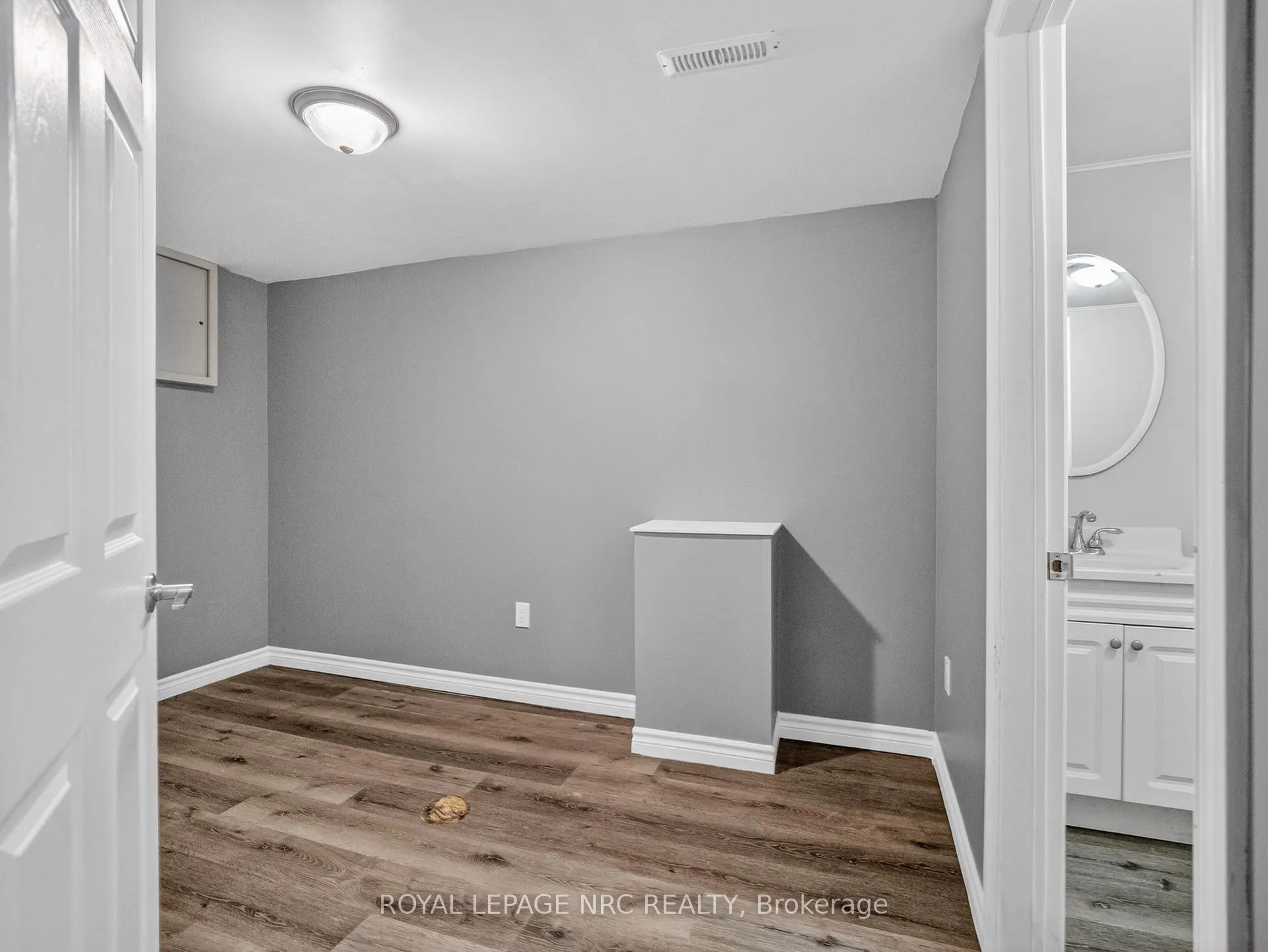Photo 15 of Unit LOWER, 34 Preston Place, Welland, N. Welland — HOMEH