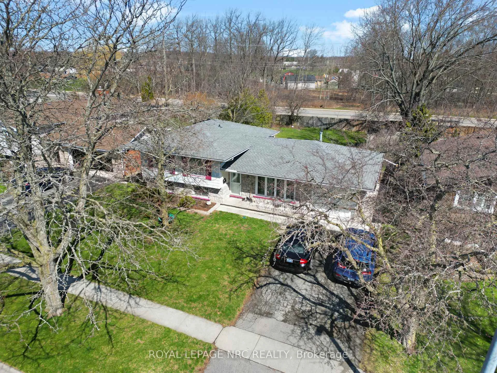 Photo 19 of Unit LOWER, 34 Preston Place, Welland, N. Welland — HOMEH