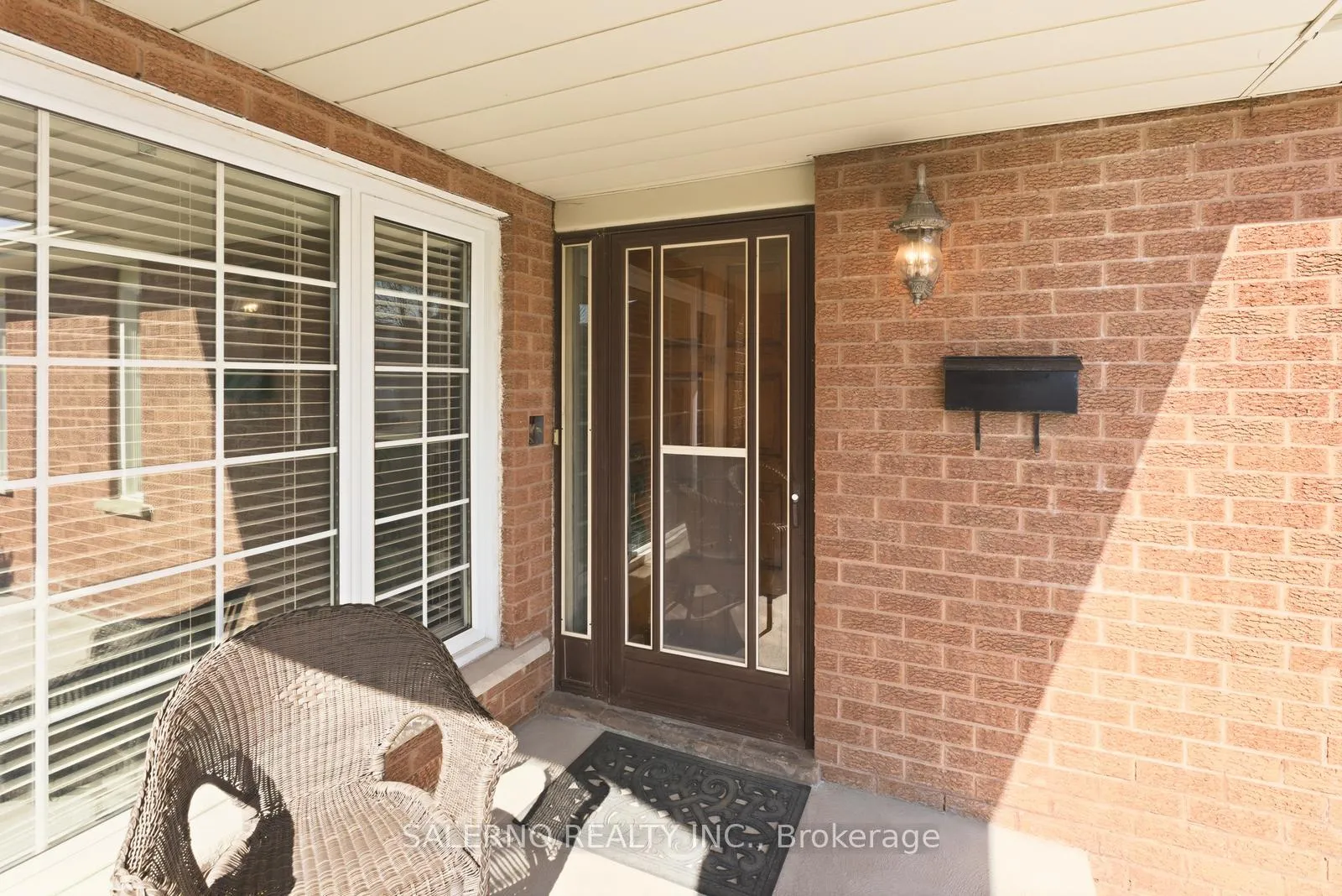 Photo 5 of 125 Kaiser Drive, Vaughan, West Woodbridge — HOMEH