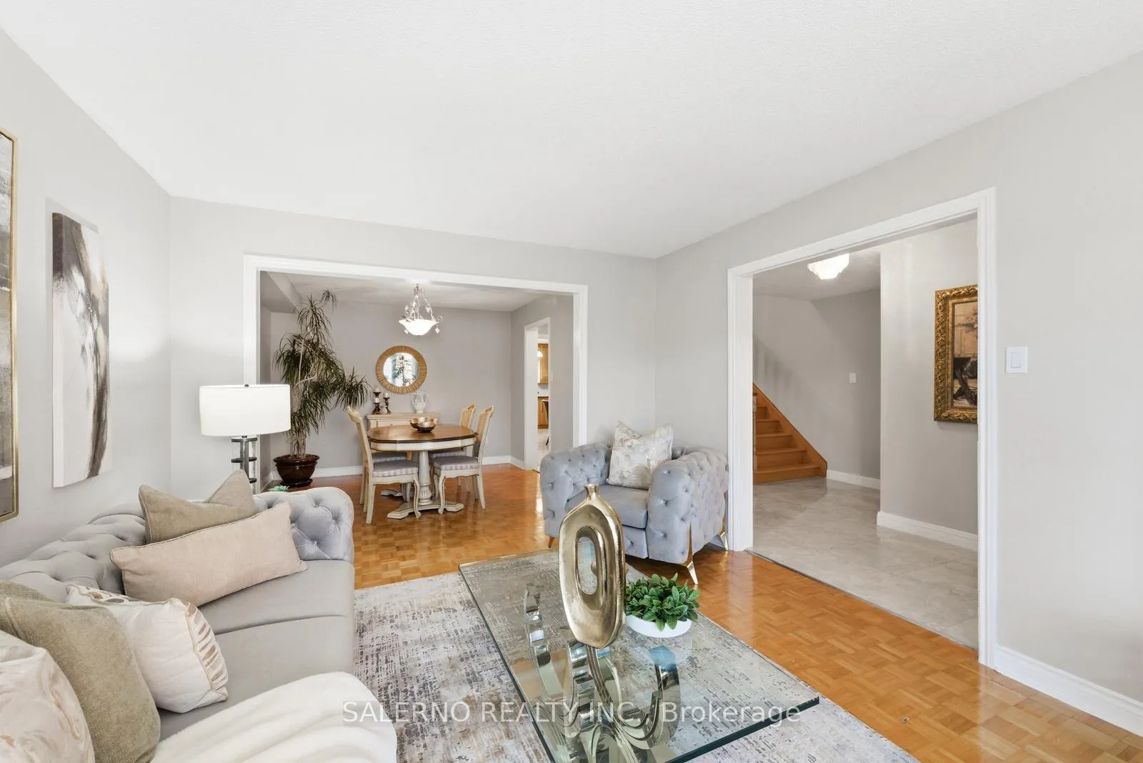 Photo 9 of 125 Kaiser Drive, Vaughan, West Woodbridge — HOMEH