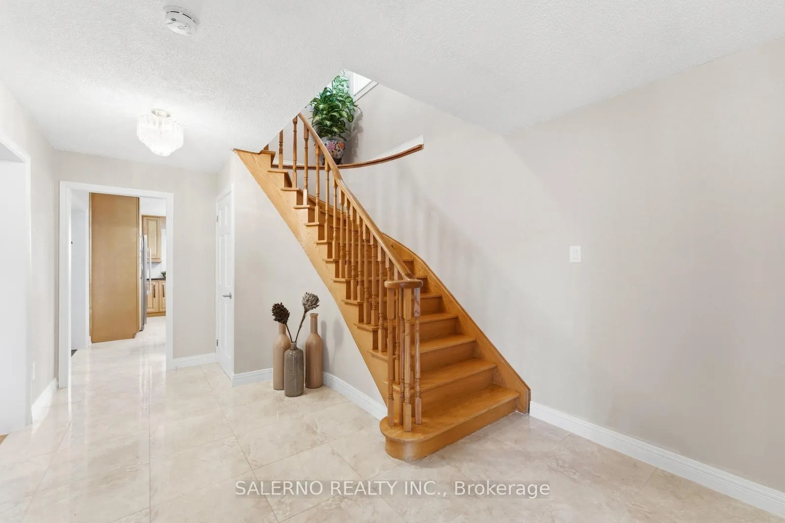 Photo 21 of 125 Kaiser Drive, Vaughan, West Woodbridge — HOMEH