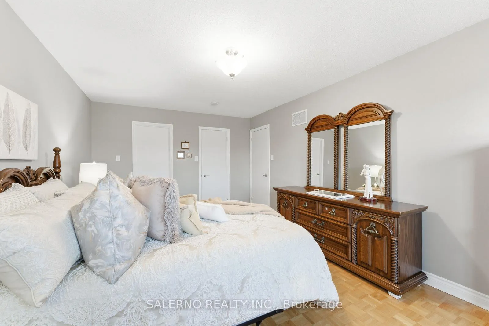 Photo 23 of 125 Kaiser Drive, Vaughan, West Woodbridge — HOMEH