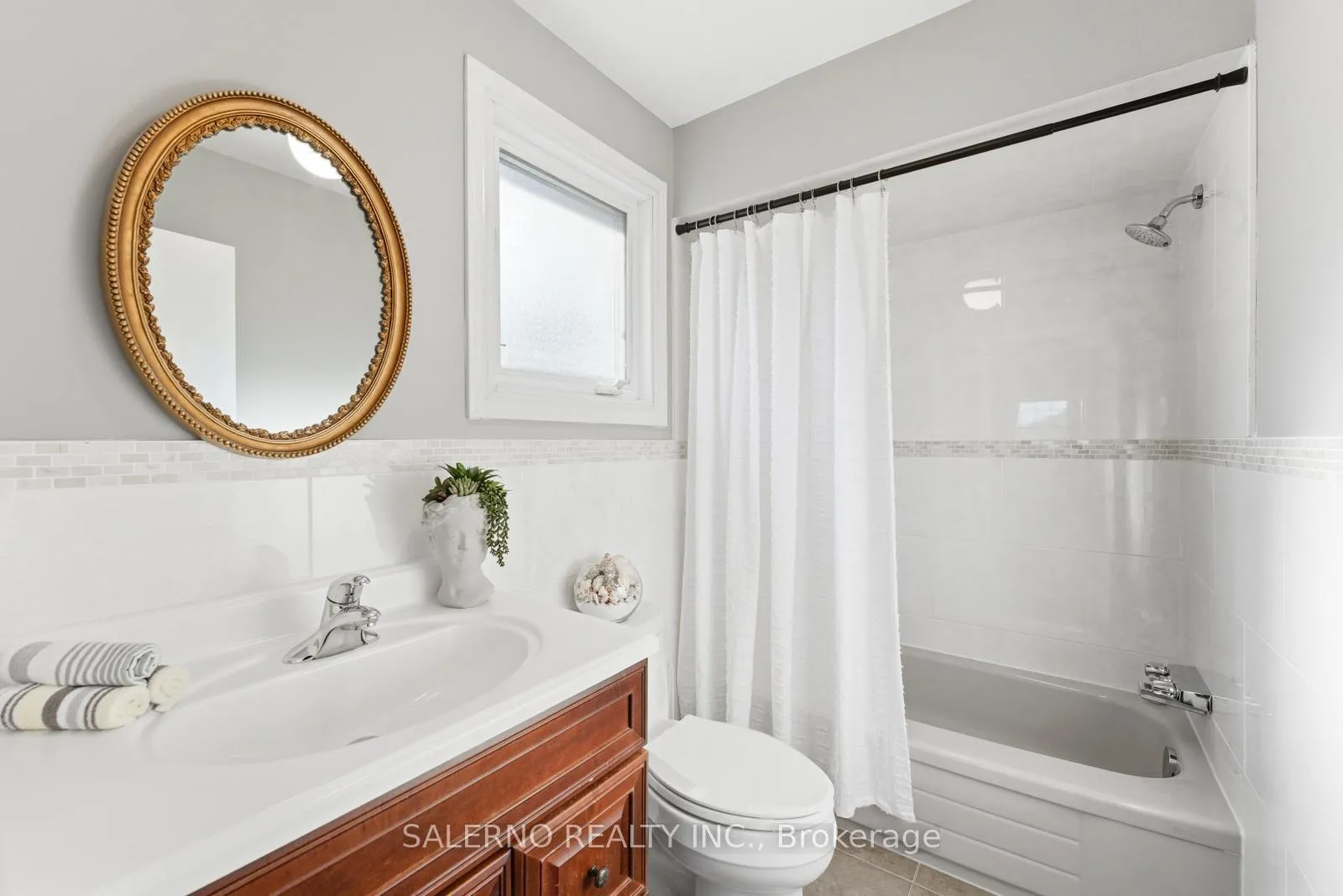 Photo 24 of 125 Kaiser Drive, Vaughan, West Woodbridge — HOMEH
