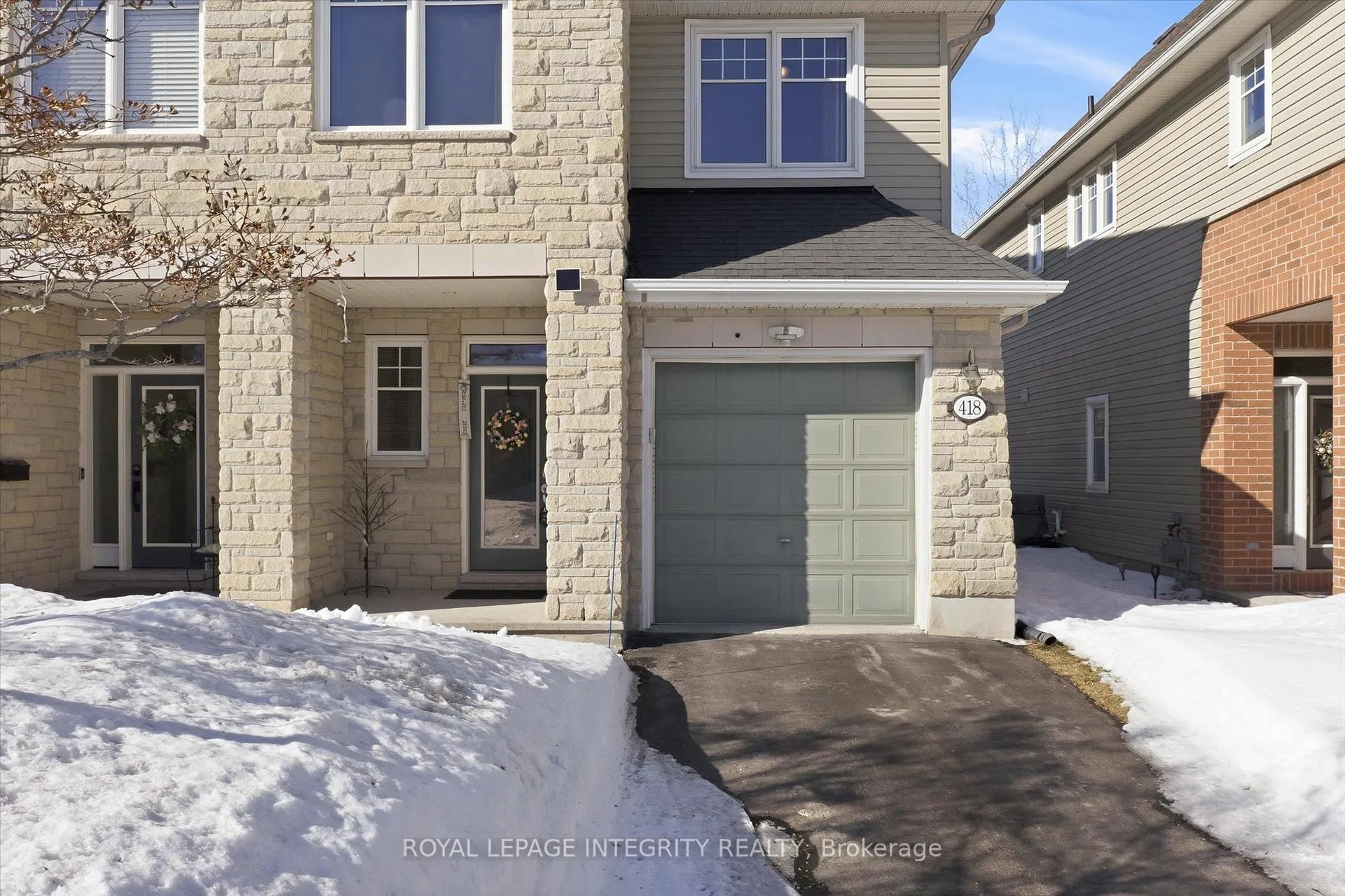 Photo 2 of 418 Rochefort Circle, Ottawa, Avalon West — HOMEH