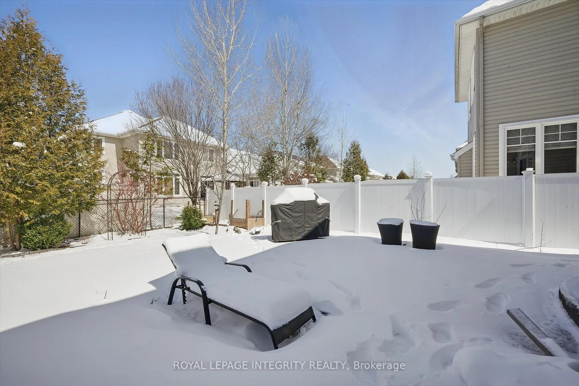 Photo 33 of 418 Rochefort Circle, Ottawa, Avalon West — HOMEH