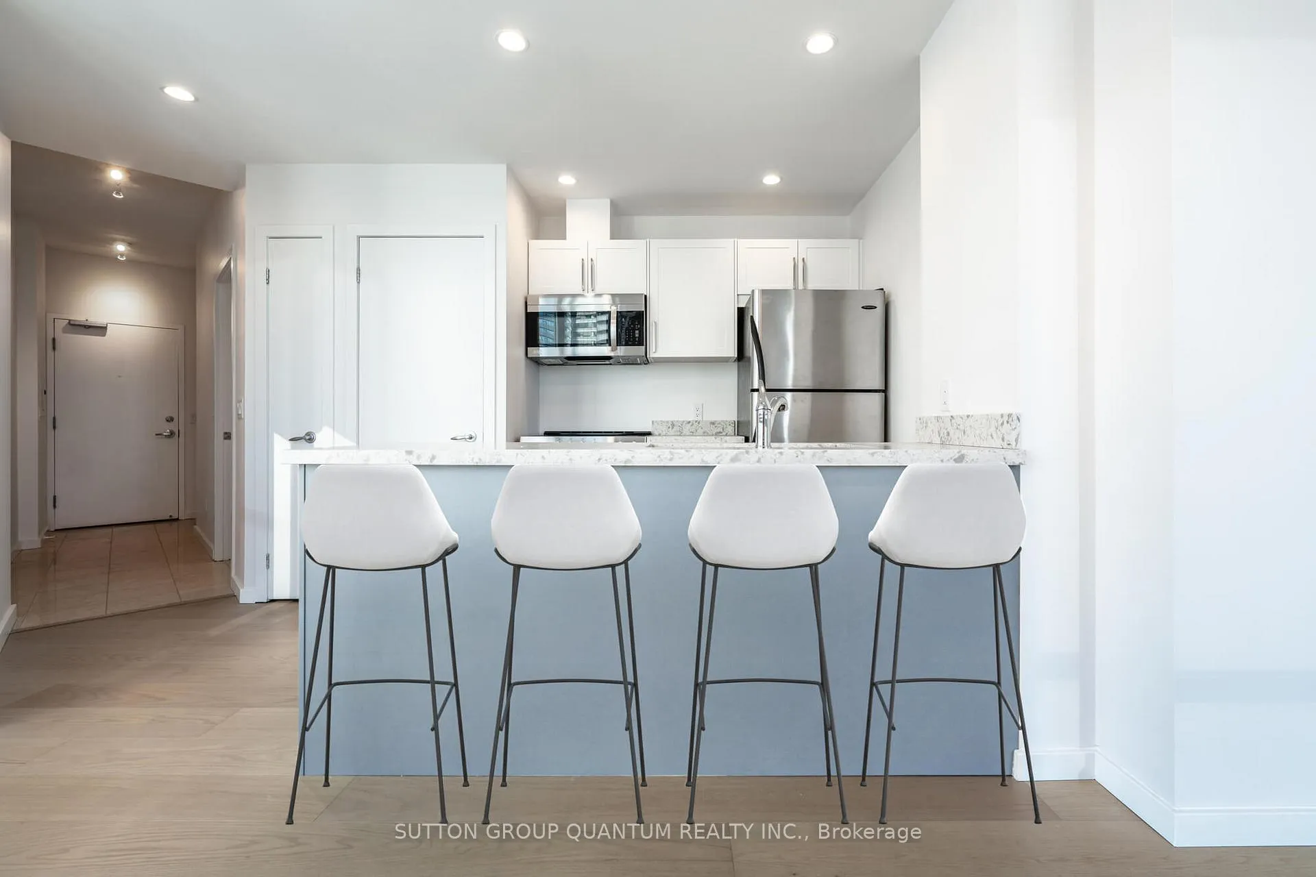 Photo 5 of Unit 3512, 208 Queens Quay W, Toronto, Waterfront Communities — HOMEH