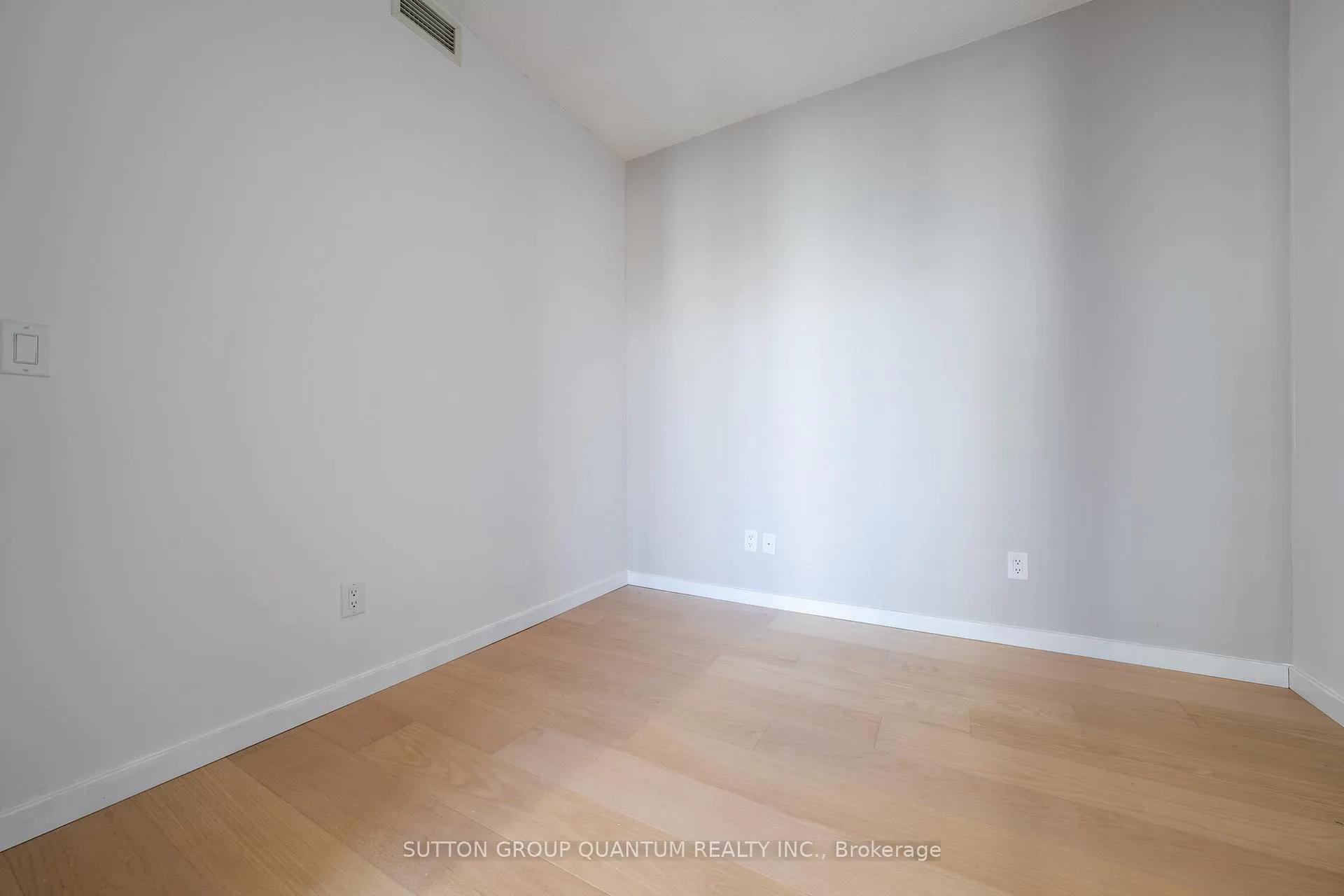 Photo 27 of Unit 3512, 208 Queens Quay W, Toronto, Waterfront Communities — HOMEH
