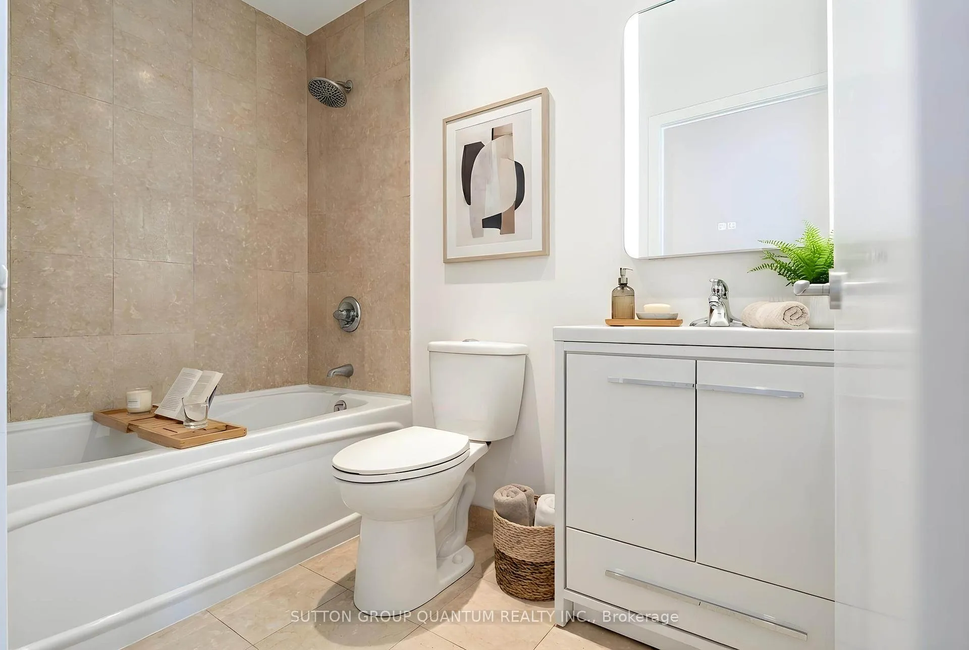 Photo 31 of Unit 3512, 208 Queens Quay W, Toronto, Waterfront Communities — HOMEH