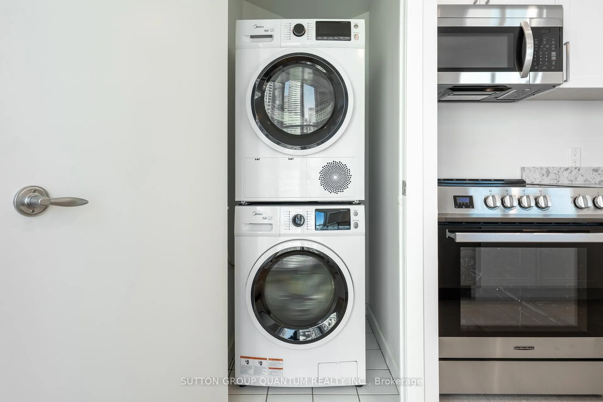 Photo 32 of Unit 3512, 208 Queens Quay W, Toronto, Waterfront Communities — HOMEH