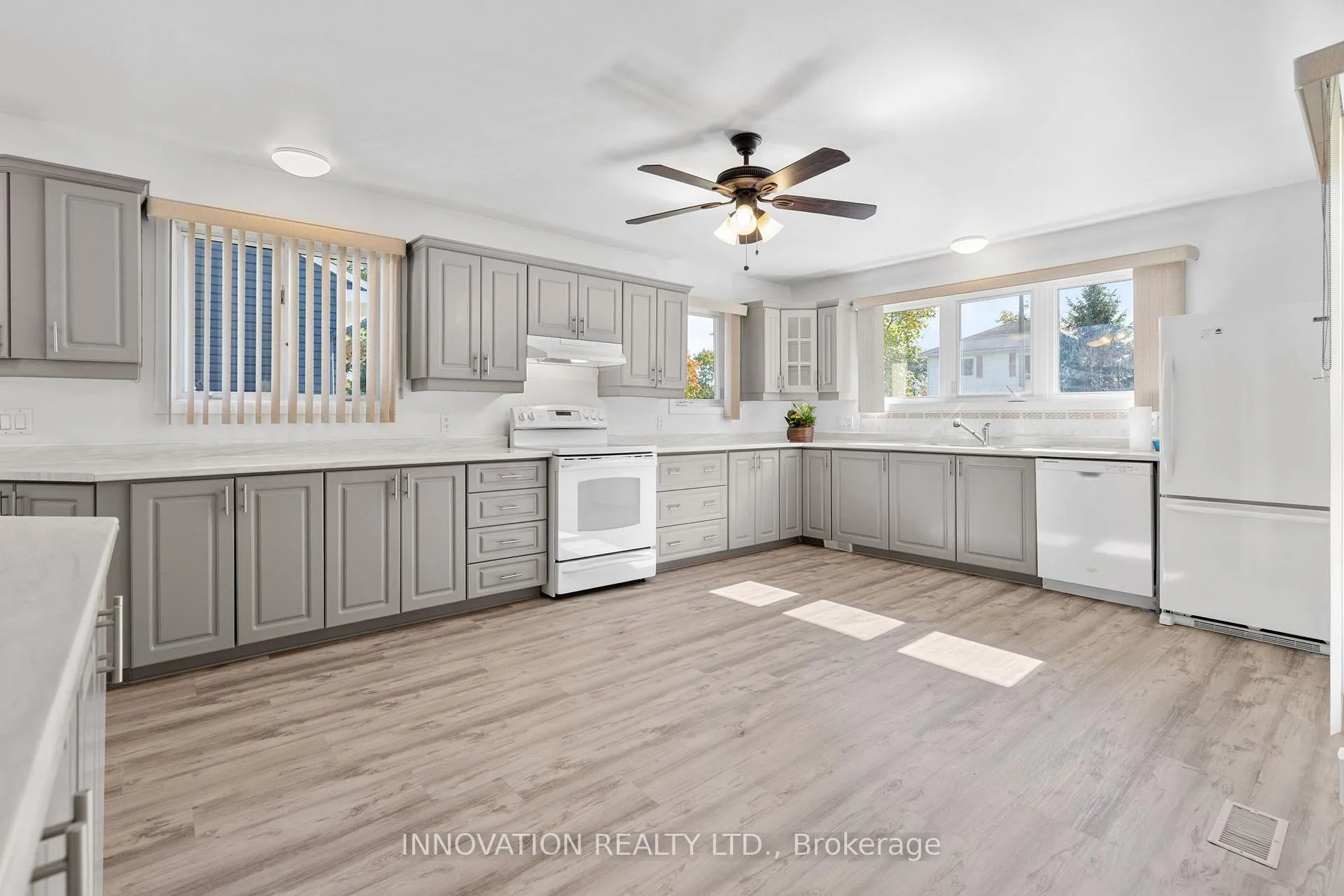 Photo 5 of 1811 Hutton Avenue, Ottawa, Elmvale Acres — HOMEH