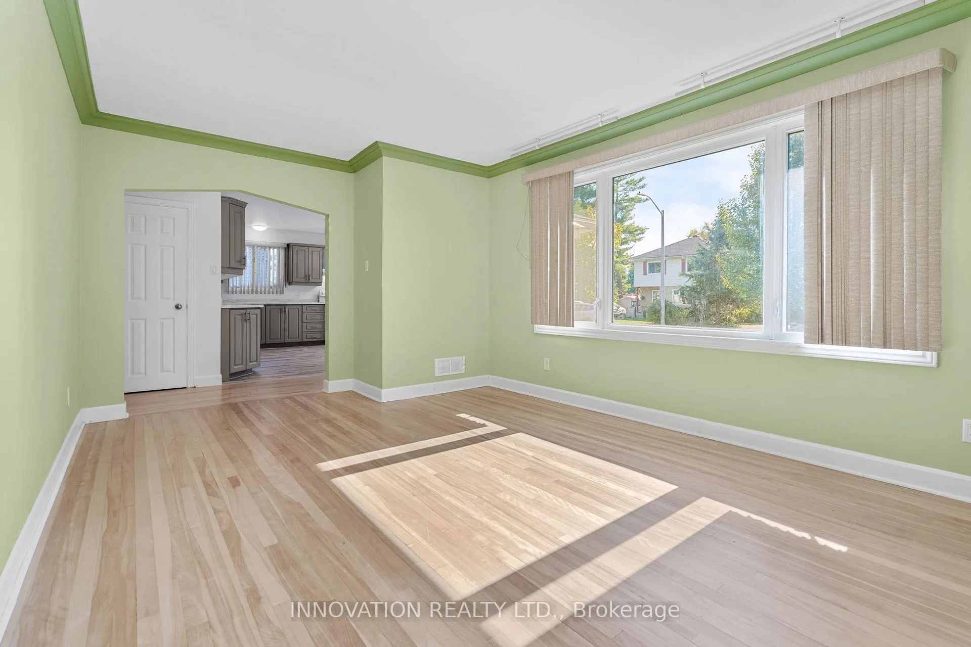 Photo 10 of 1811 Hutton Avenue, Ottawa, Elmvale Acres — HOMEH