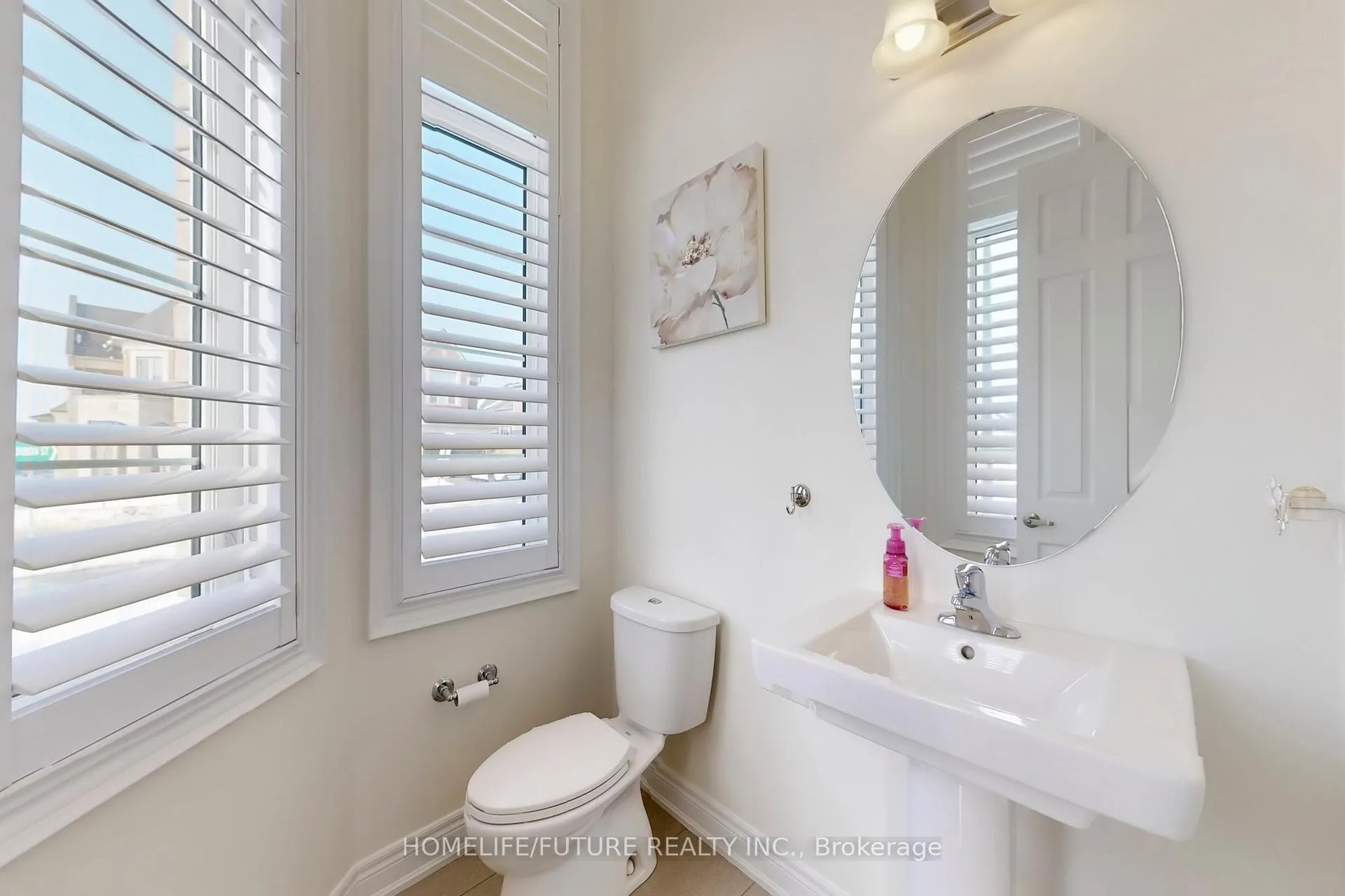 Photo 13 of 44 Micklefield Avenue, Whitby, Rural Whitby — HOMEH