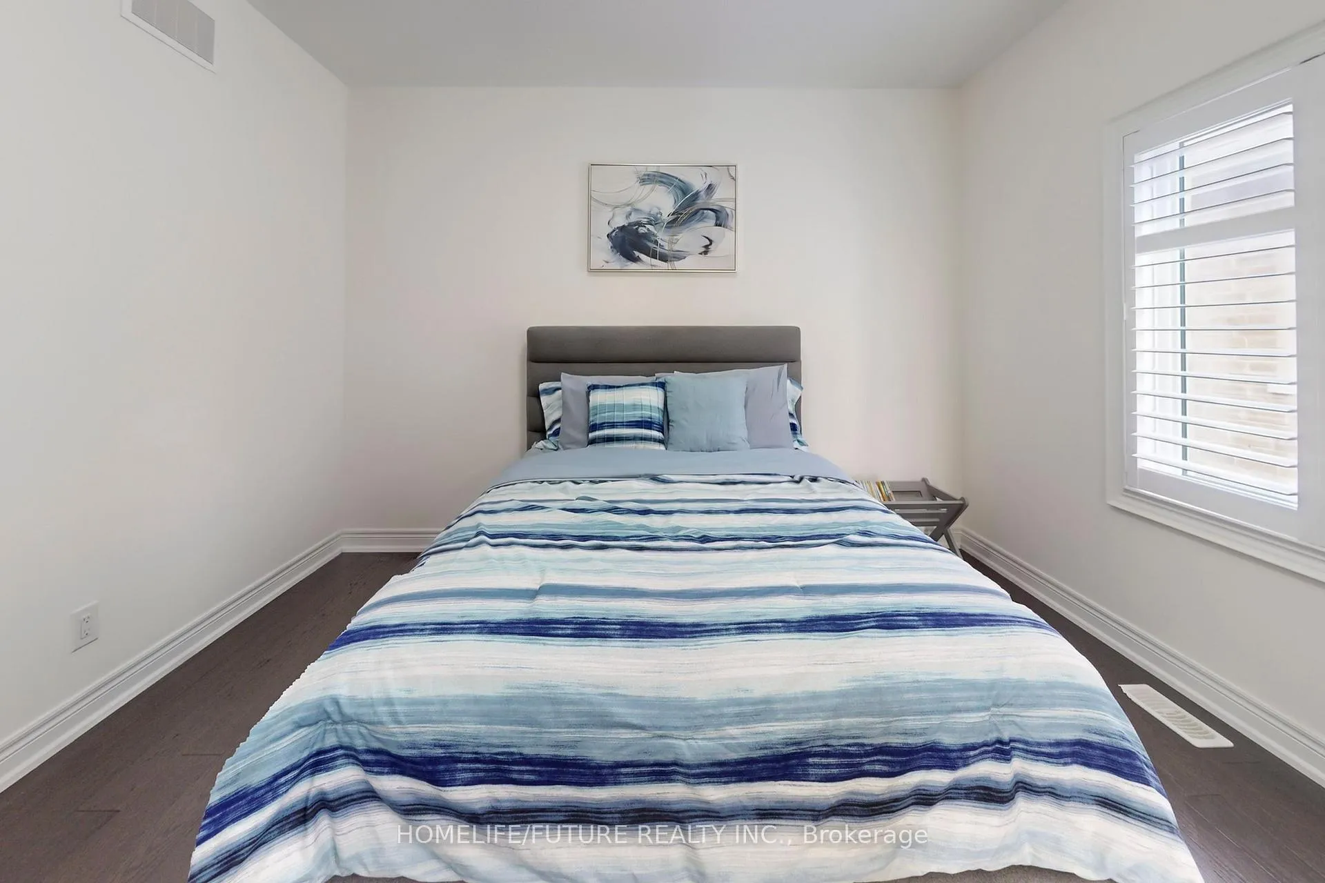 Photo 31 of 44 Micklefield Avenue, Whitby, Rural Whitby — HOMEH