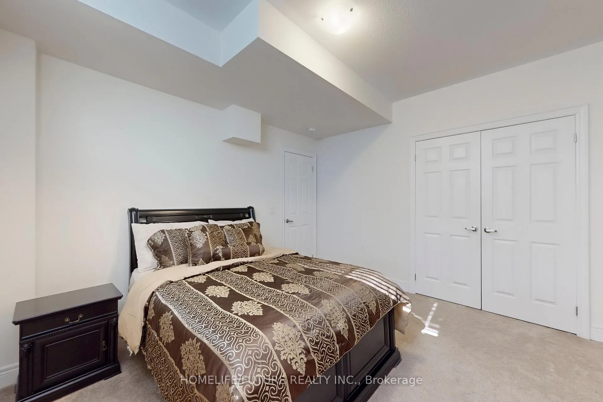 Photo 43 of 44 Micklefield Avenue, Whitby, Rural Whitby — HOMEH