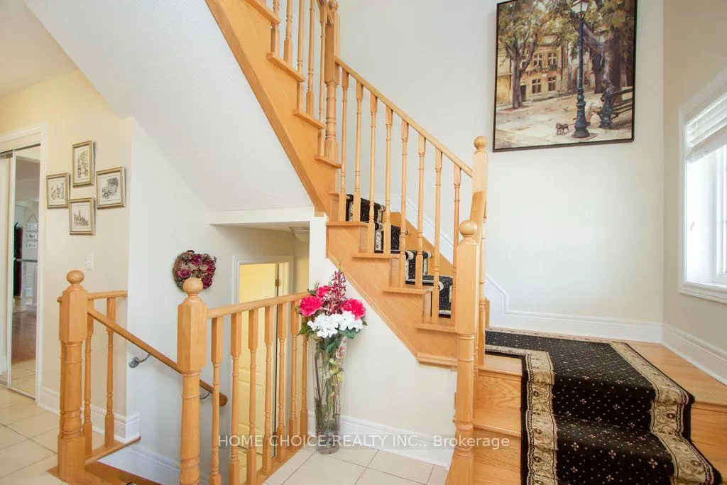 Photo 19 of 200 Bathgate Crescent, Clarington, Courtice — HOMEH
