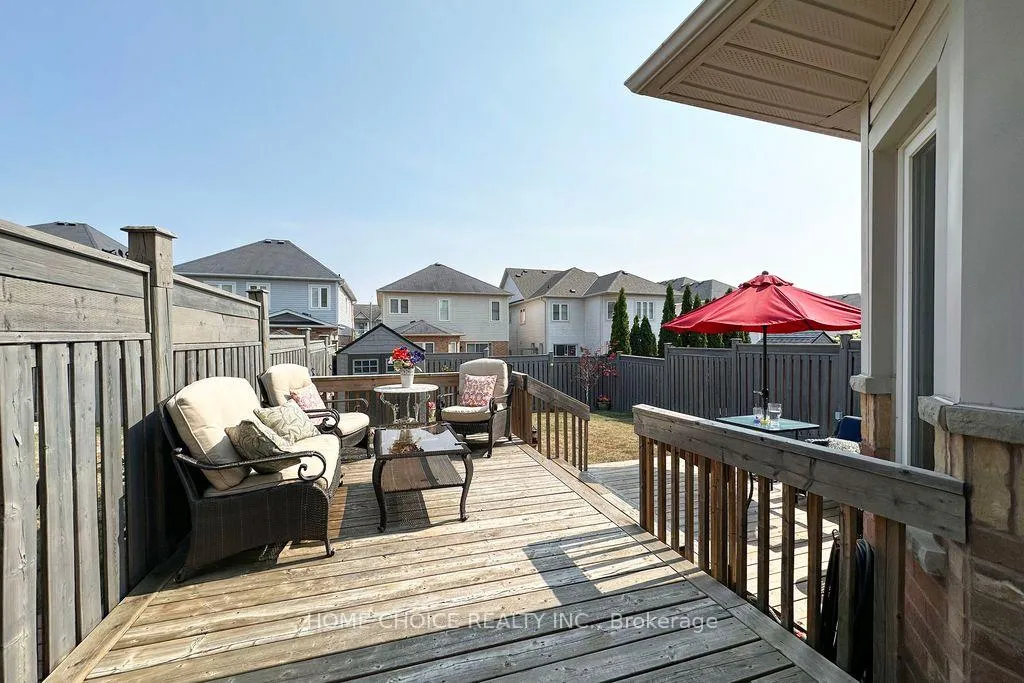 Photo 37 of 200 Bathgate Crescent, Clarington, Courtice — HOMEH