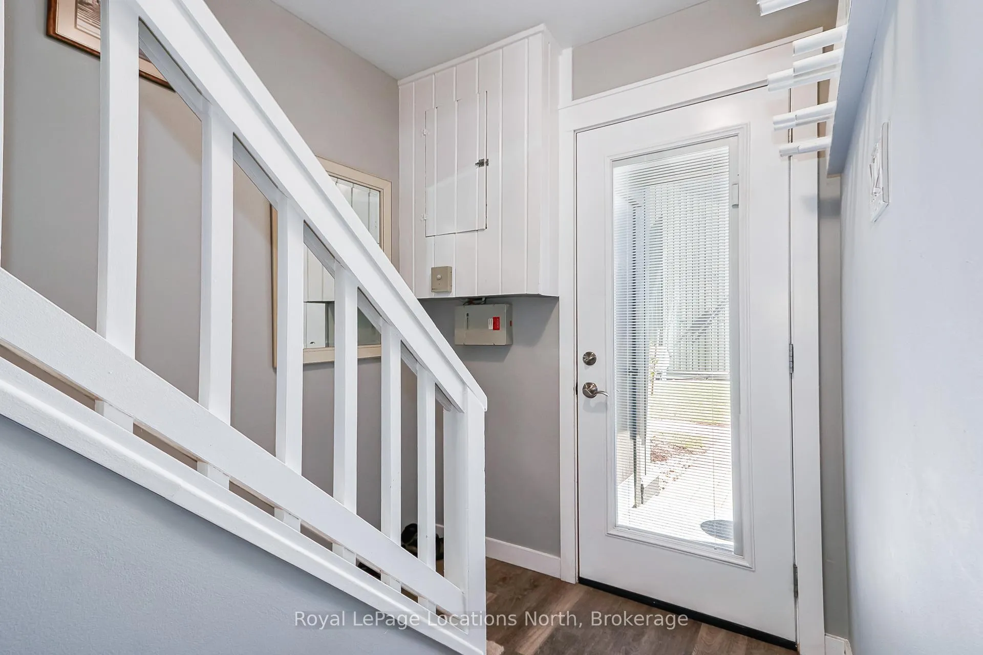 Photo 5 of 172 Escarpment Crescent, Collingwood — HOMEH