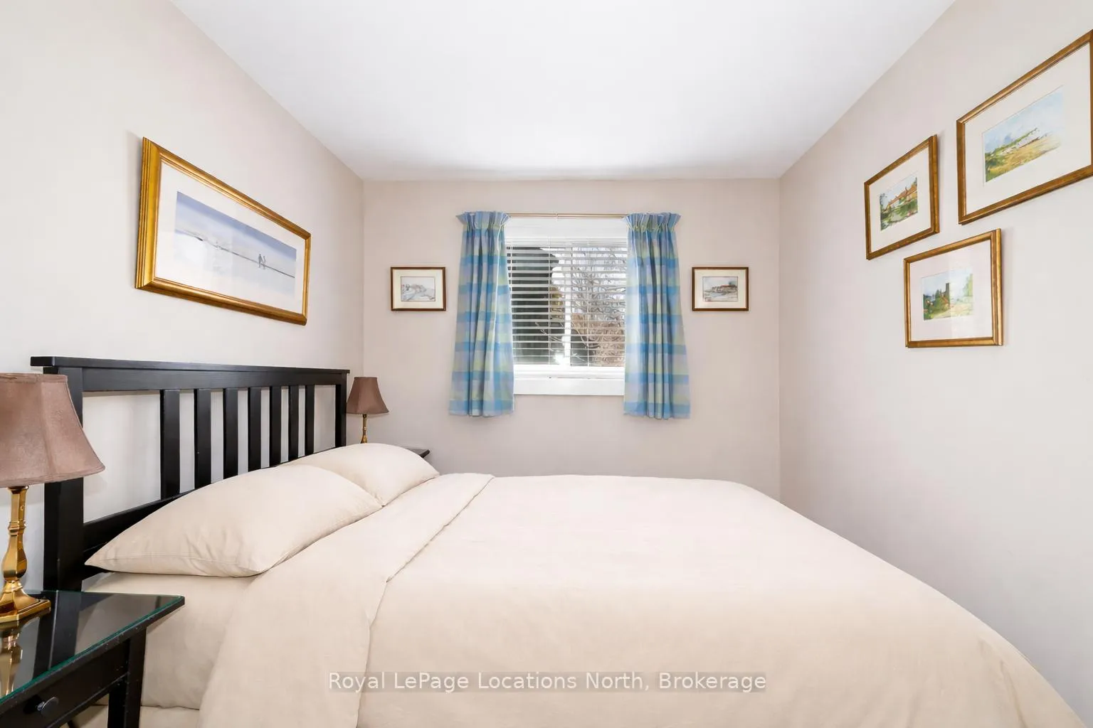Photo 8 of 172 Escarpment Crescent, Collingwood — HOMEH