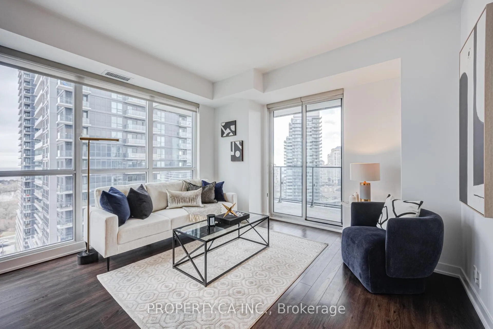 Photo 3 of Unit 1501, 10 Park Lawn Road, Etobicoke, Mimico — HOMEH