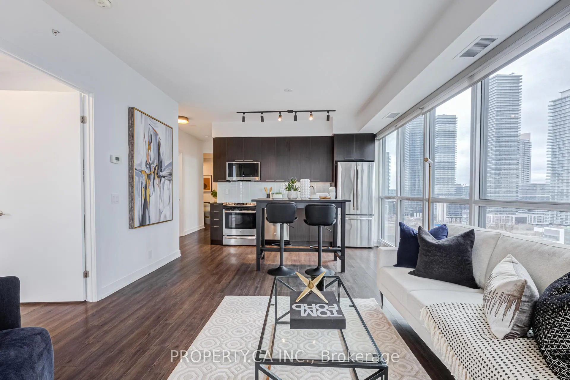Photo 5 of Unit 1501, 10 Park Lawn Road, Etobicoke, Mimico — HOMEH