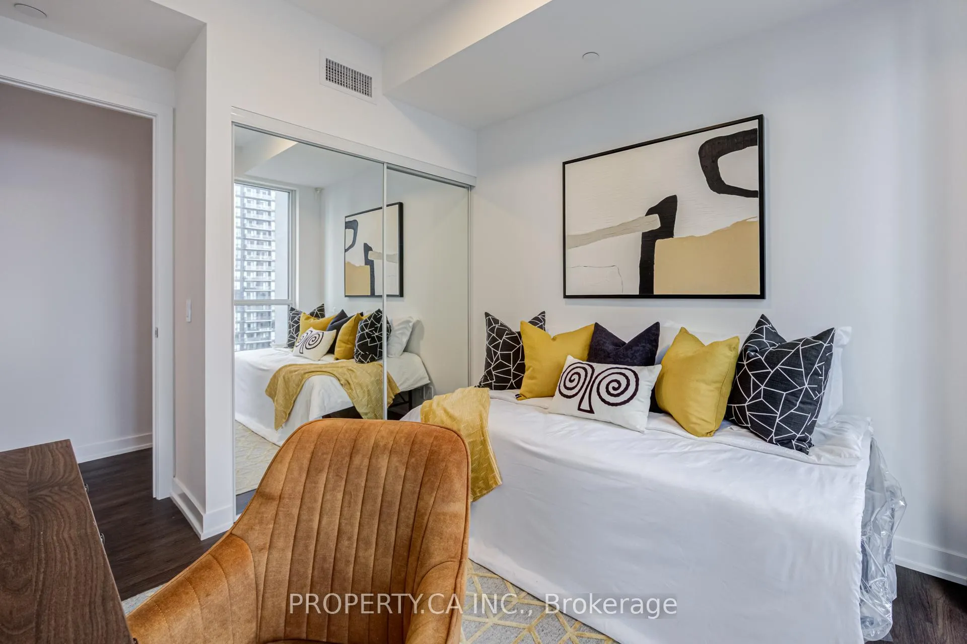 Photo 13 of Unit 1501, 10 Park Lawn Road, Etobicoke, Mimico — HOMEH