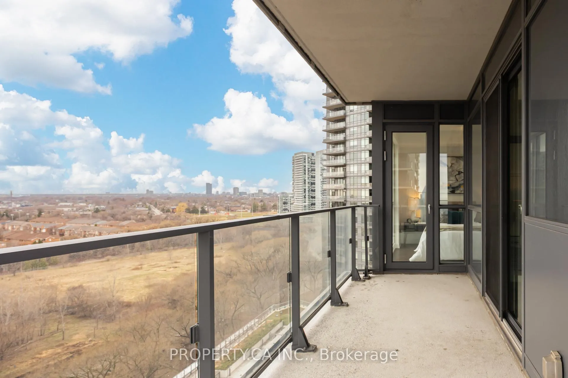 Photo 19 of Unit 1501, 10 Park Lawn Road, Etobicoke, Mimico — HOMEH