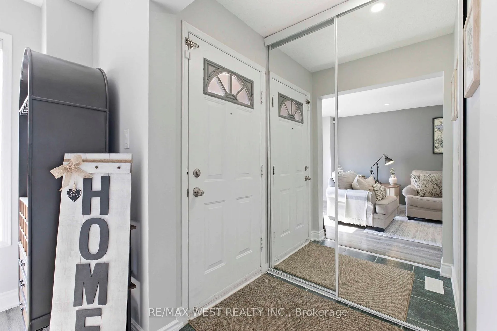 Photo 4 of Unit 80, 57 Brickyard Way, Brampton, Brampton North — HOMEH