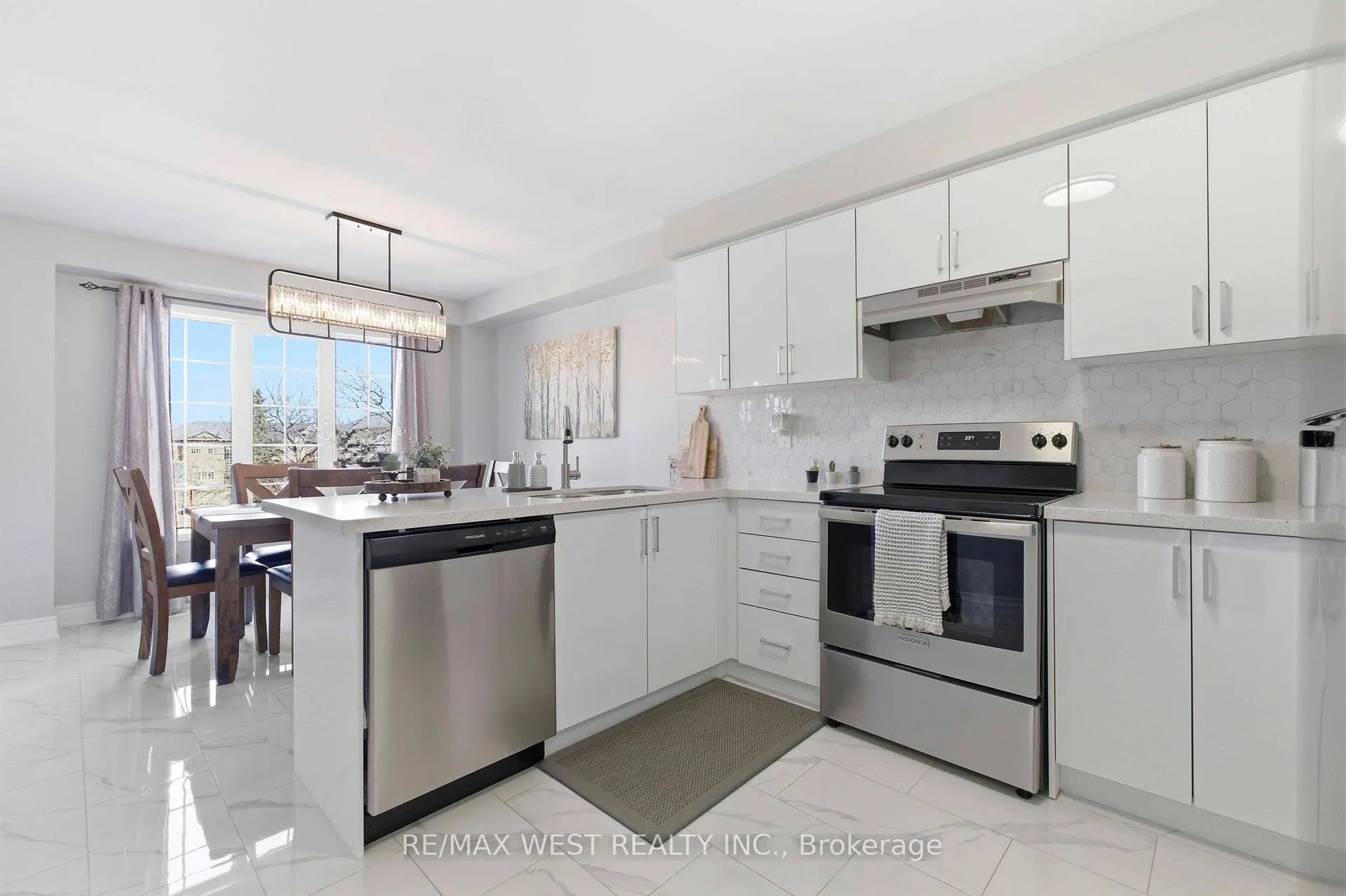 Photo 9 of Unit 80, 57 Brickyard Way, Brampton, Brampton North — HOMEH