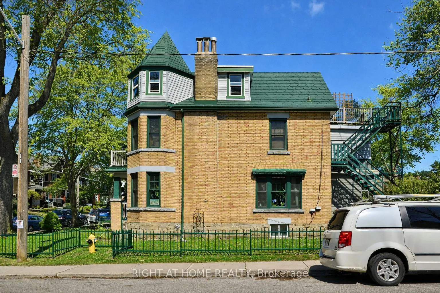 Photo 3 of 341 Sunnyside Avenue, Toronto, High Park-Swansea — HOMEH