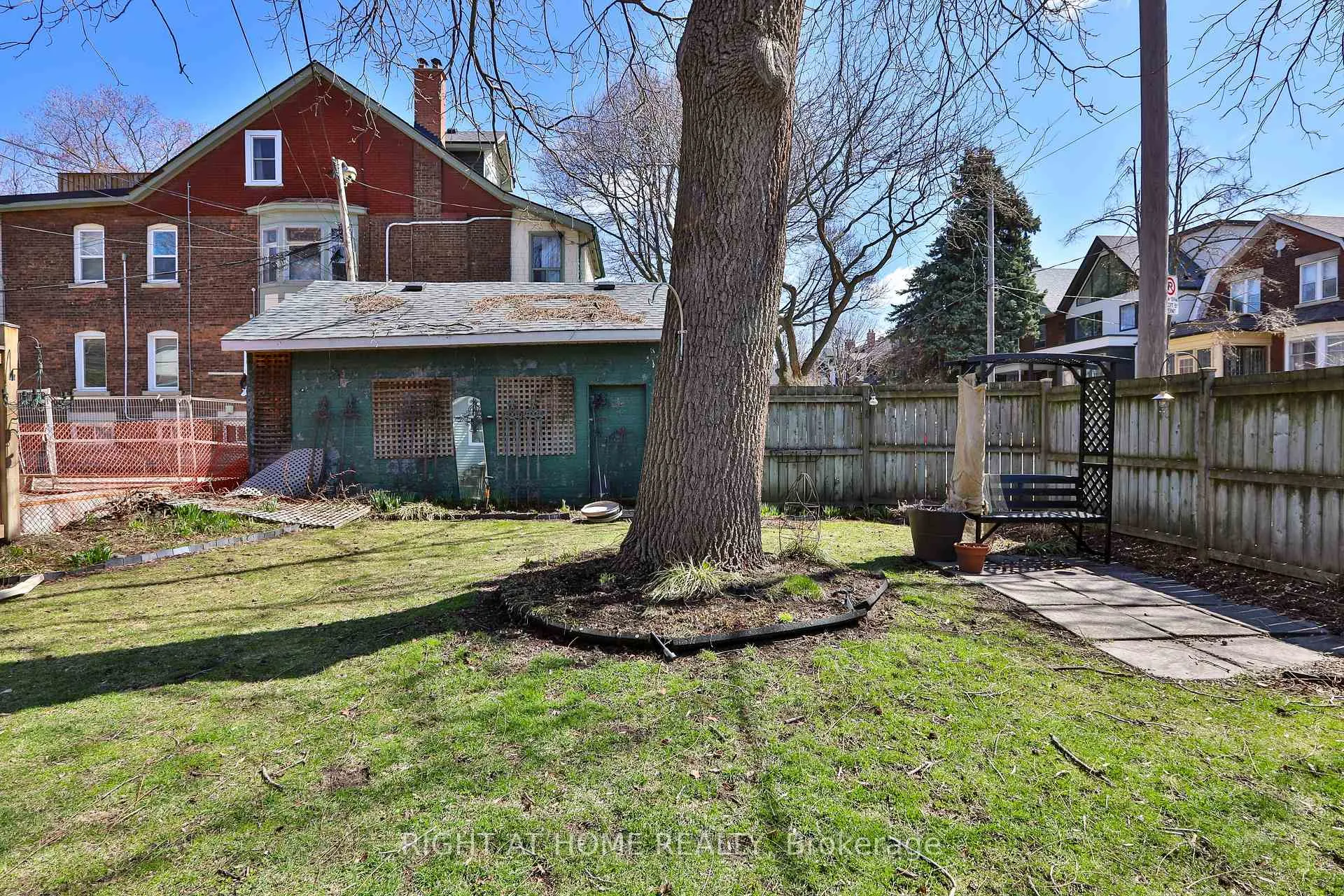 Photo 6 of 341 Sunnyside Avenue, Toronto, High Park-Swansea — HOMEH