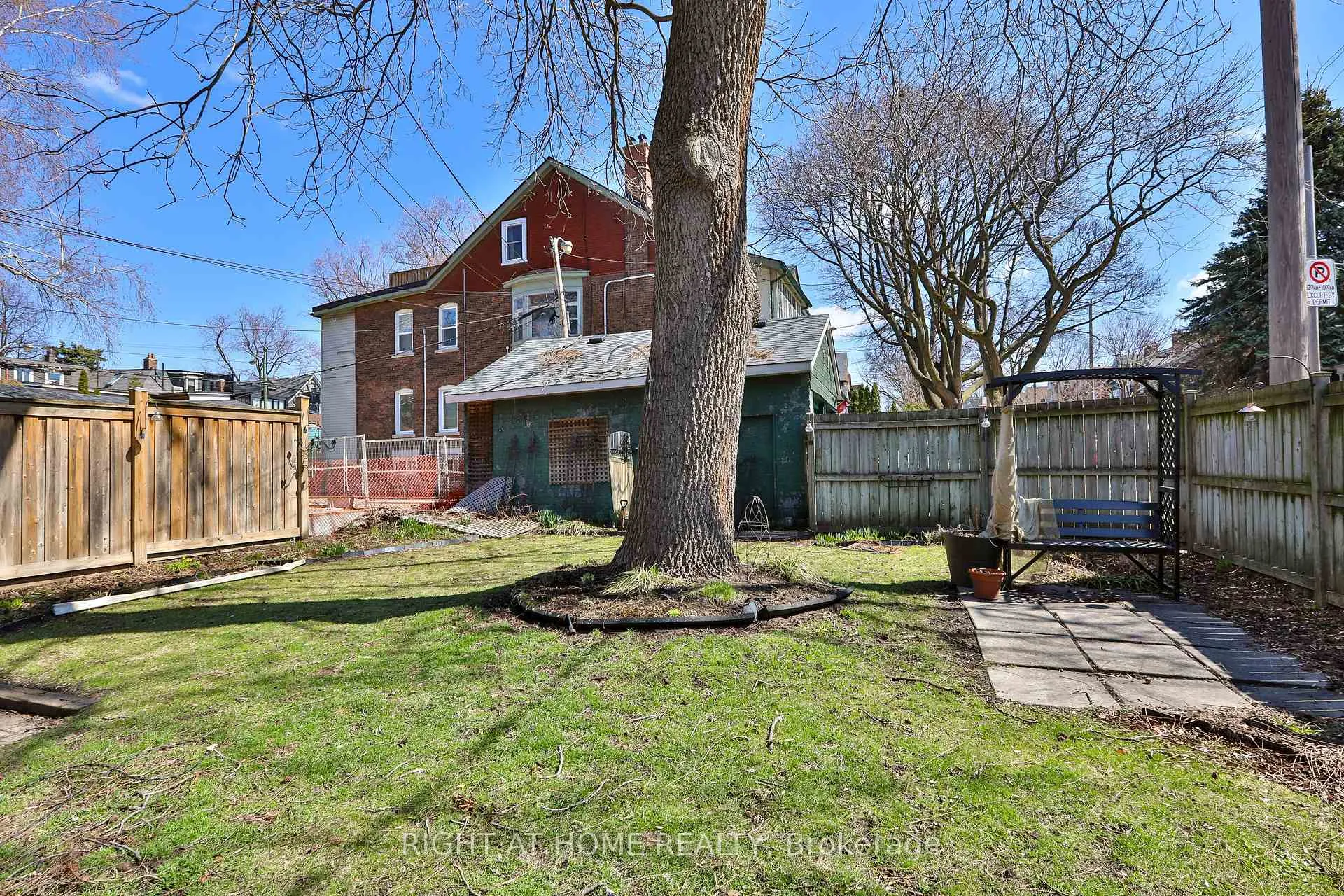 Photo 8 of 341 Sunnyside Avenue, Toronto, High Park-Swansea — HOMEH