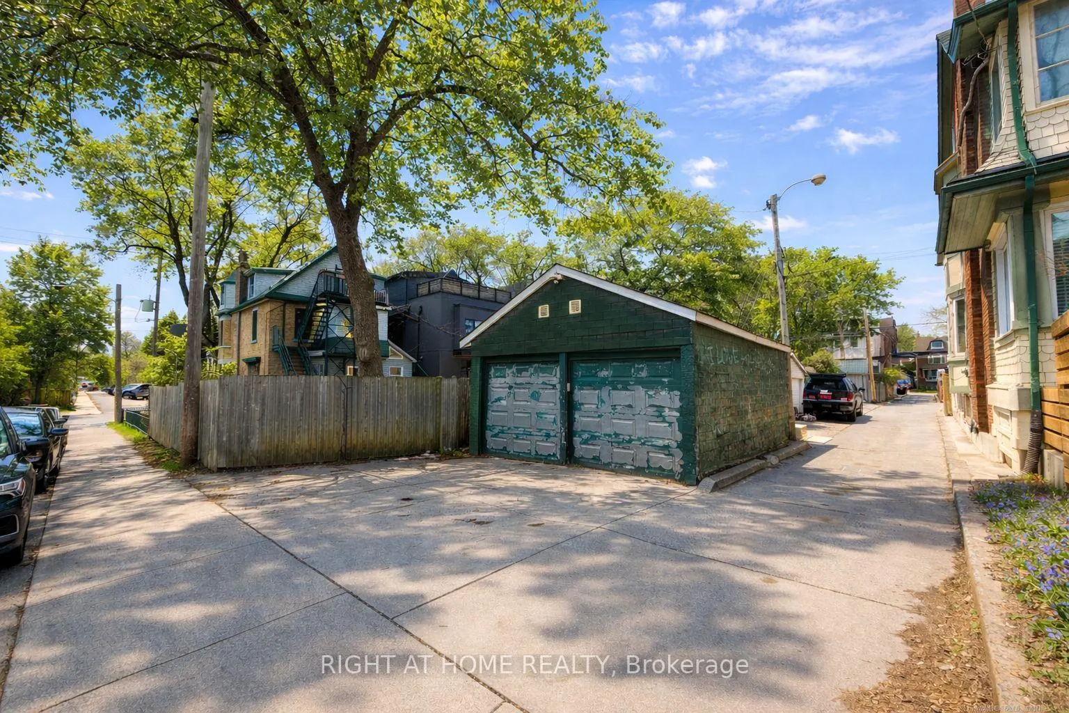 Photo 9 of 341 Sunnyside Avenue, Toronto, High Park-Swansea — HOMEH