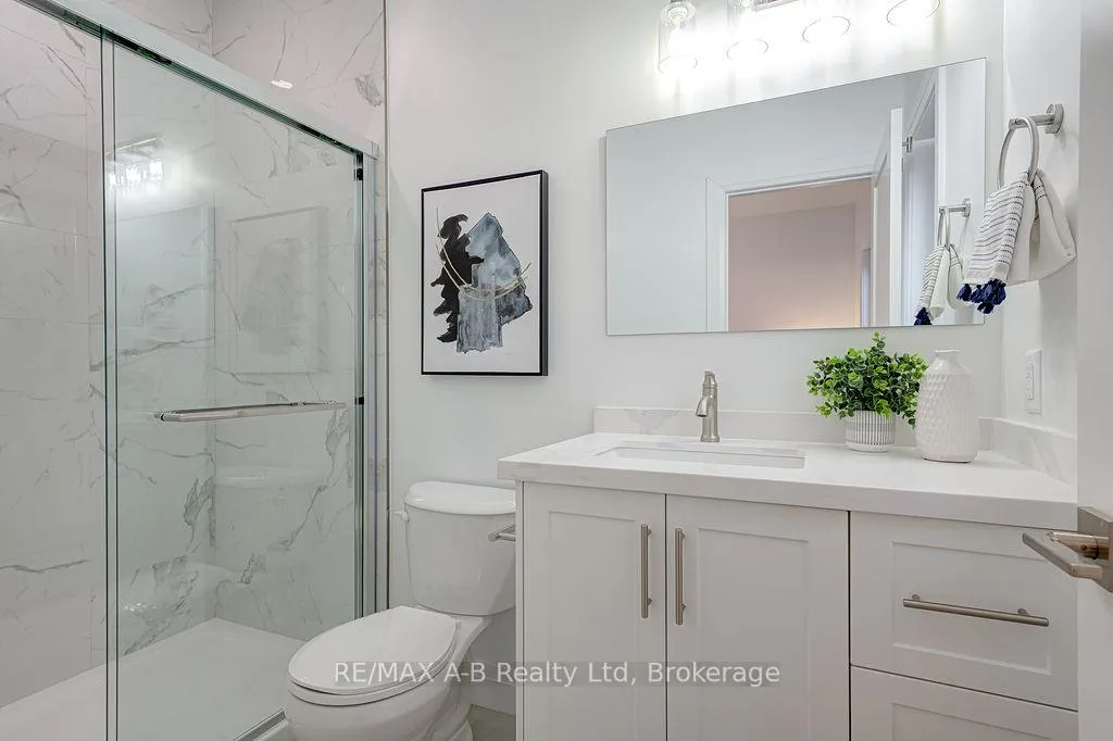 Photo 3 of 312 Forman Avenue, Stratford — HOMEH