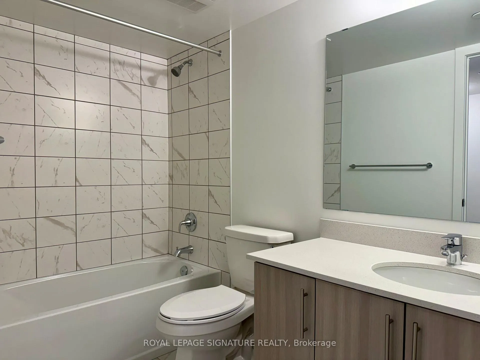 Photo 12 of Unit 409, 1010 Sandy Beach Road, Pickering, Bay Ridges — HOMEH